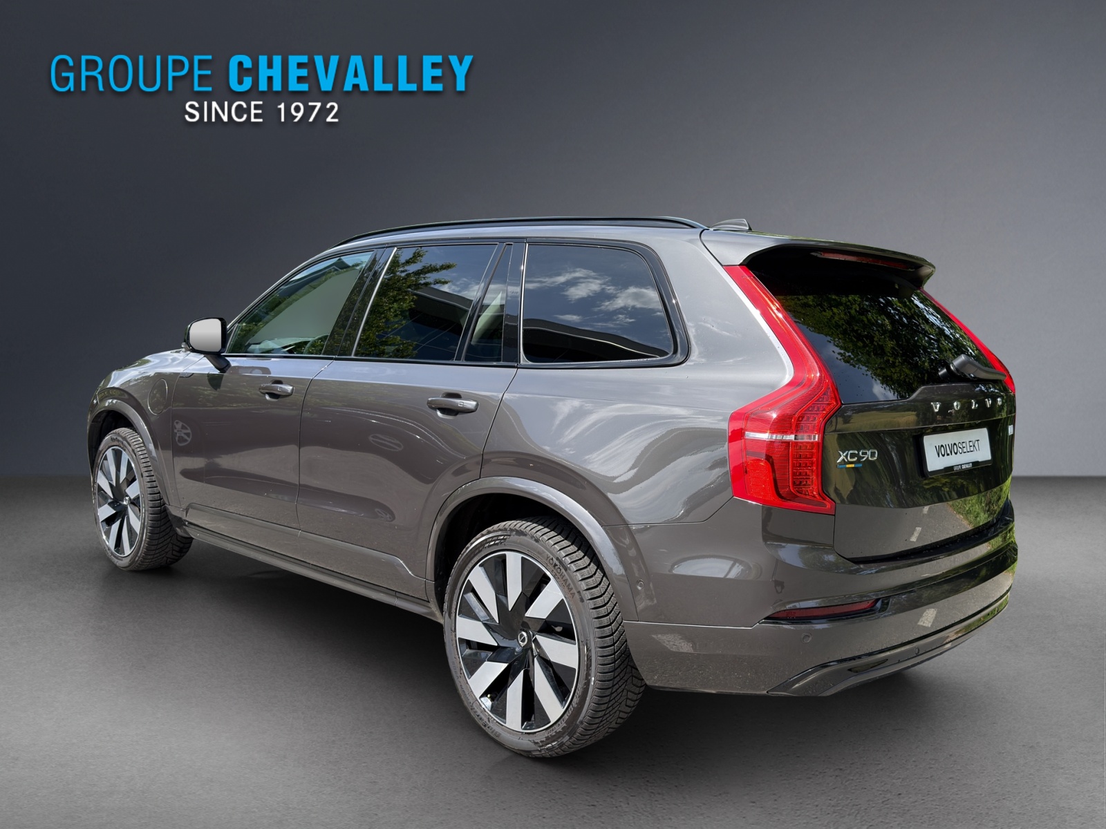 VOLVO XC90 T8 eAWD PluginHybrid Ultra Dark Geartronic-showroom-element-3
