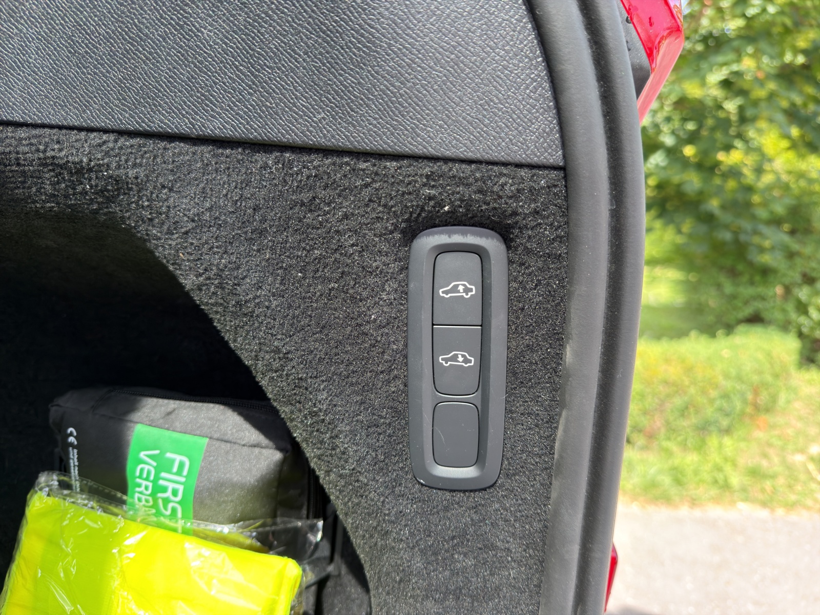 VOLVO XC90 T8 eAWD PluginHybrid Ultra Dark Geartronic-image-16