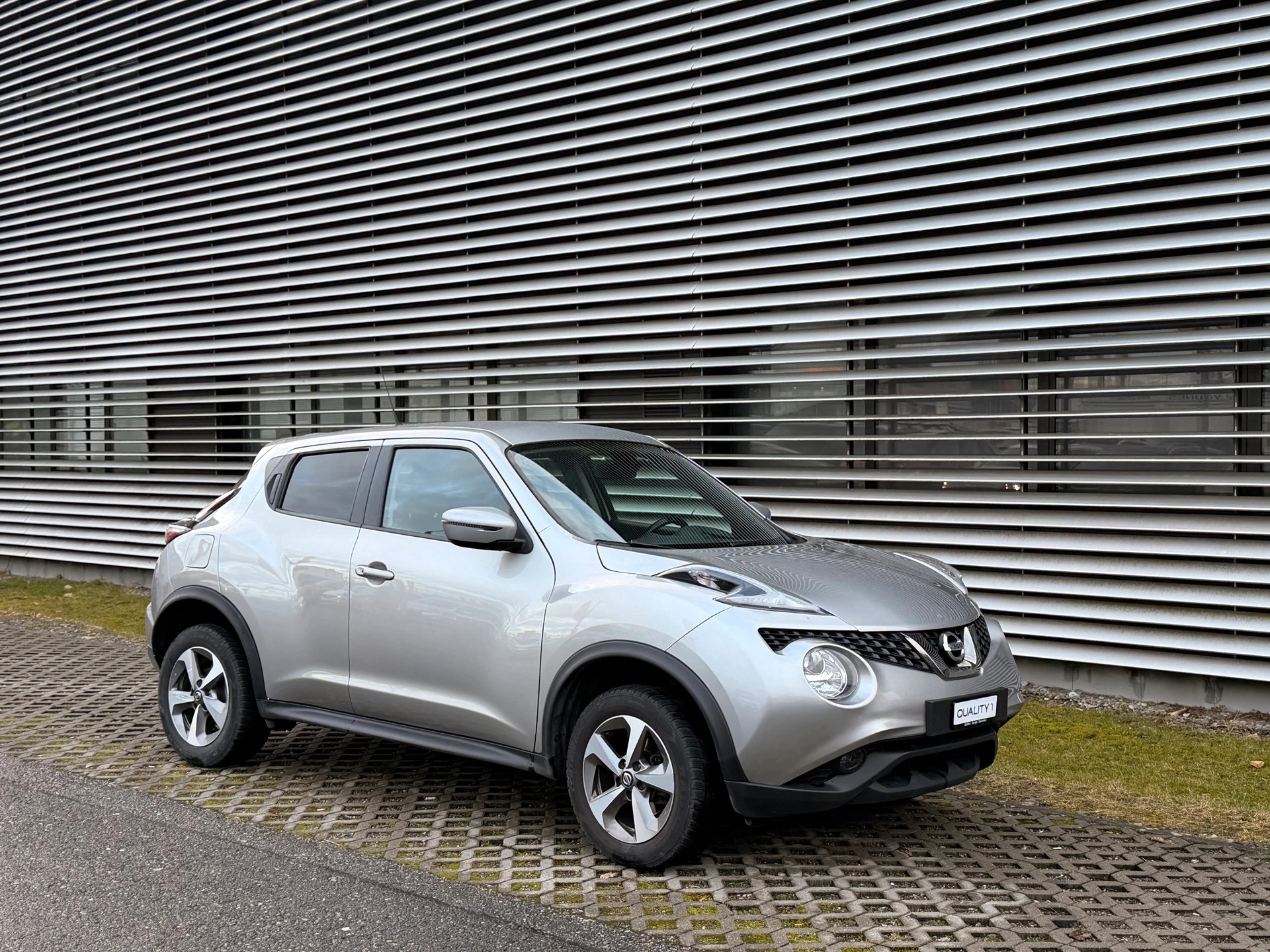 NISSAN Juke 1.6 acenta Xtronic M-CVT-image-0