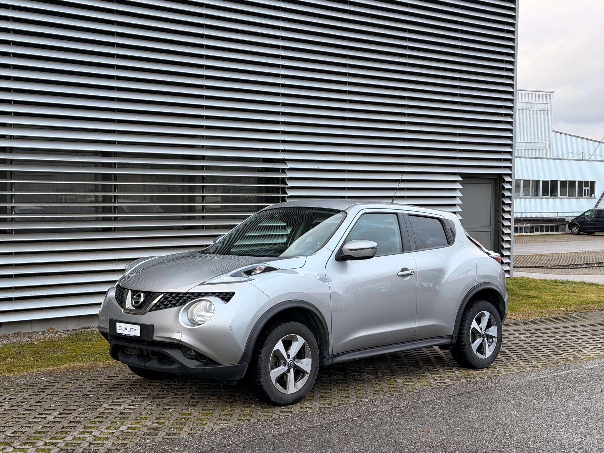 NISSAN Juke 1.6 acenta Xtronic M-CVT-image-3
