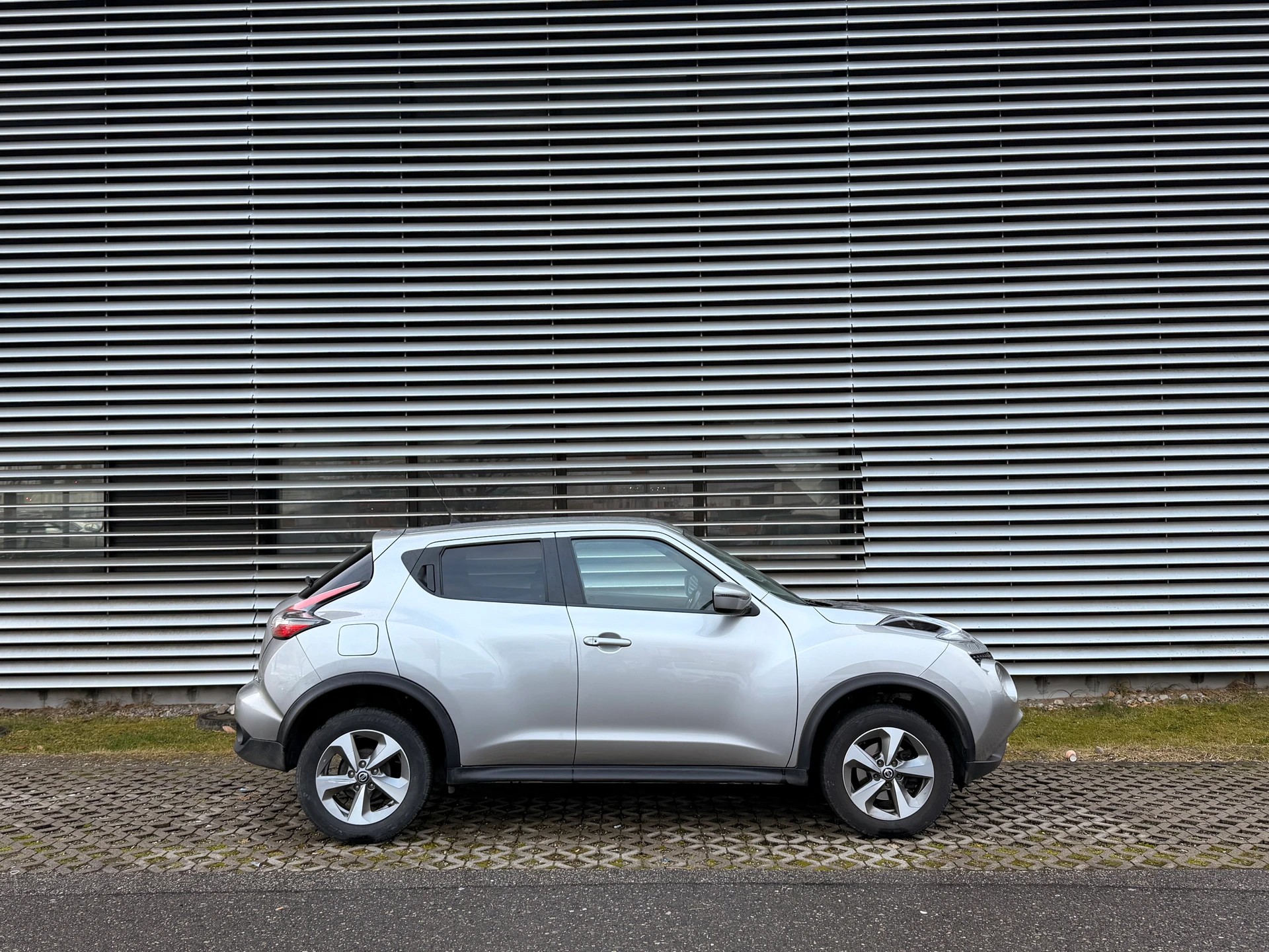 NISSAN Juke 1.6 acenta Xtronic M-CVT-image-10