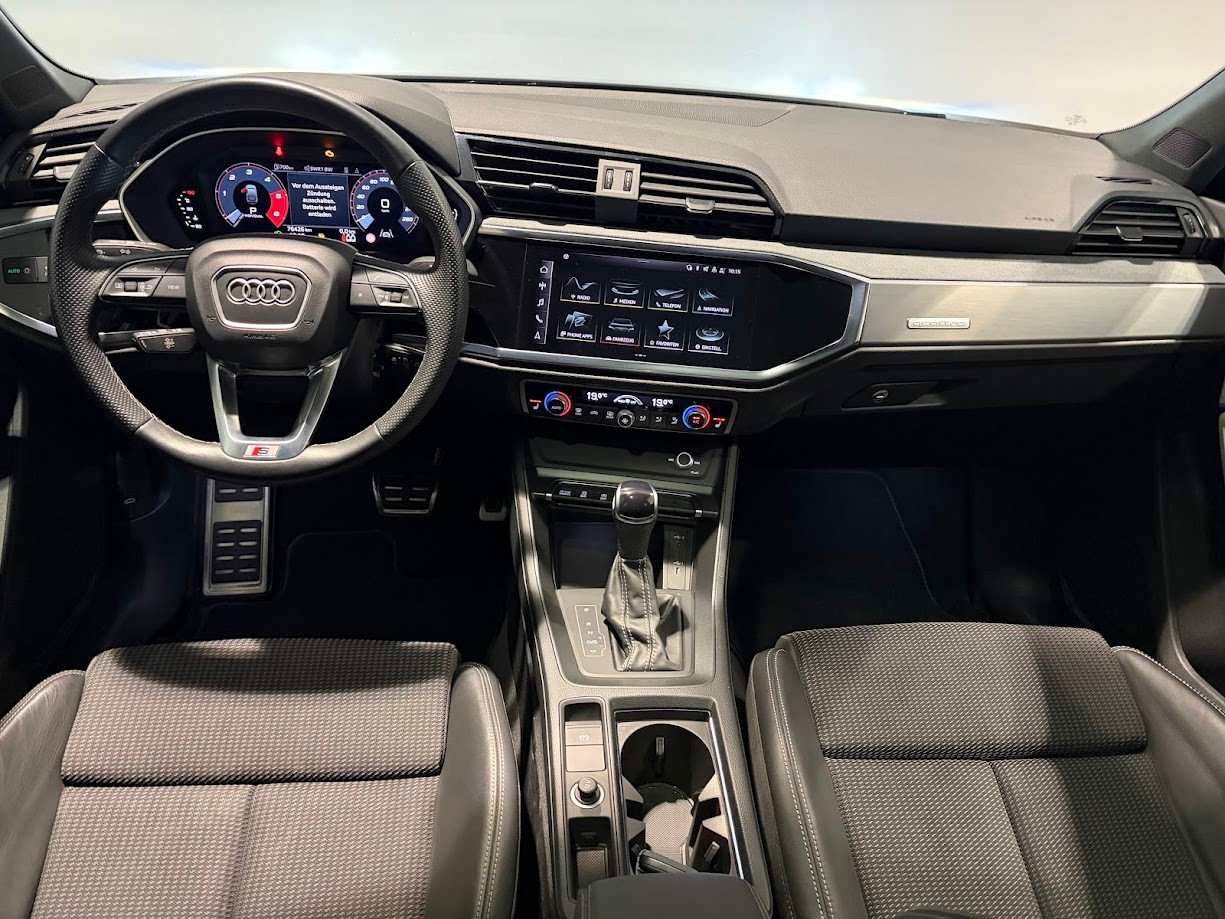 AUDI Q3 Sportback 40 TDI S line quattro S-tronic-image-11