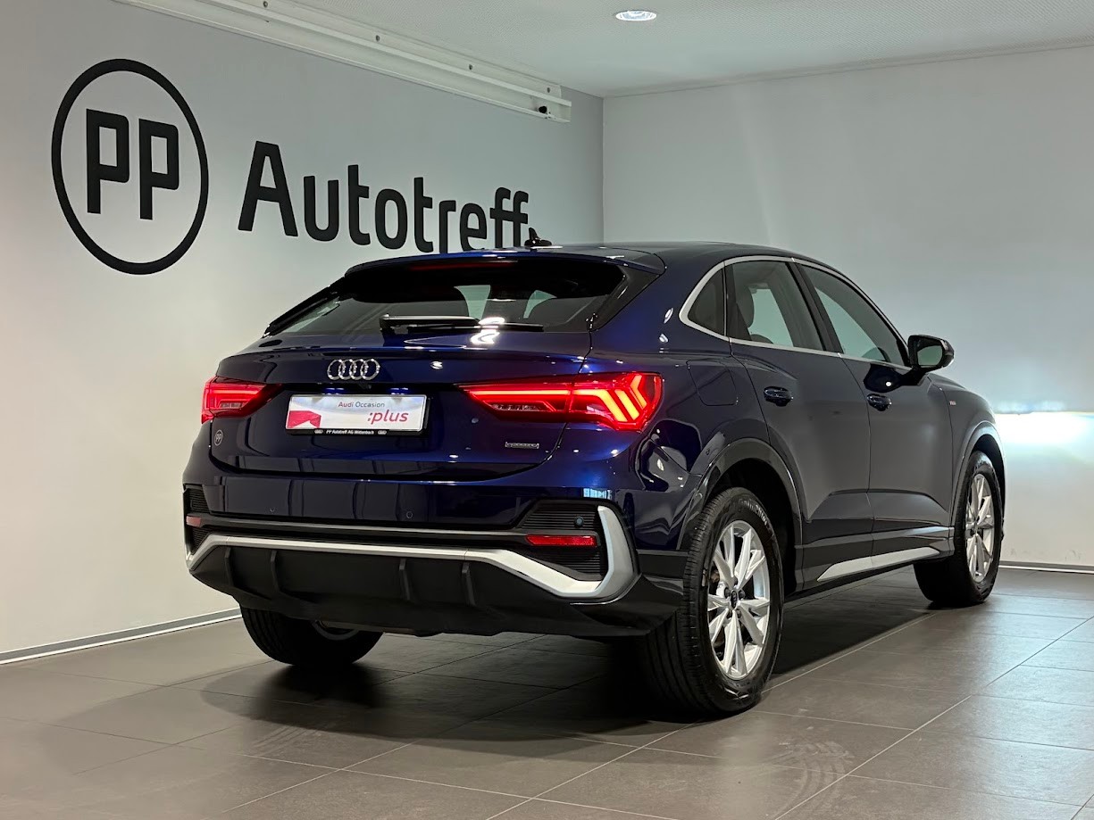 AUDI Q3 Sportback 40 TDI S line quattro S-tronic-image-14