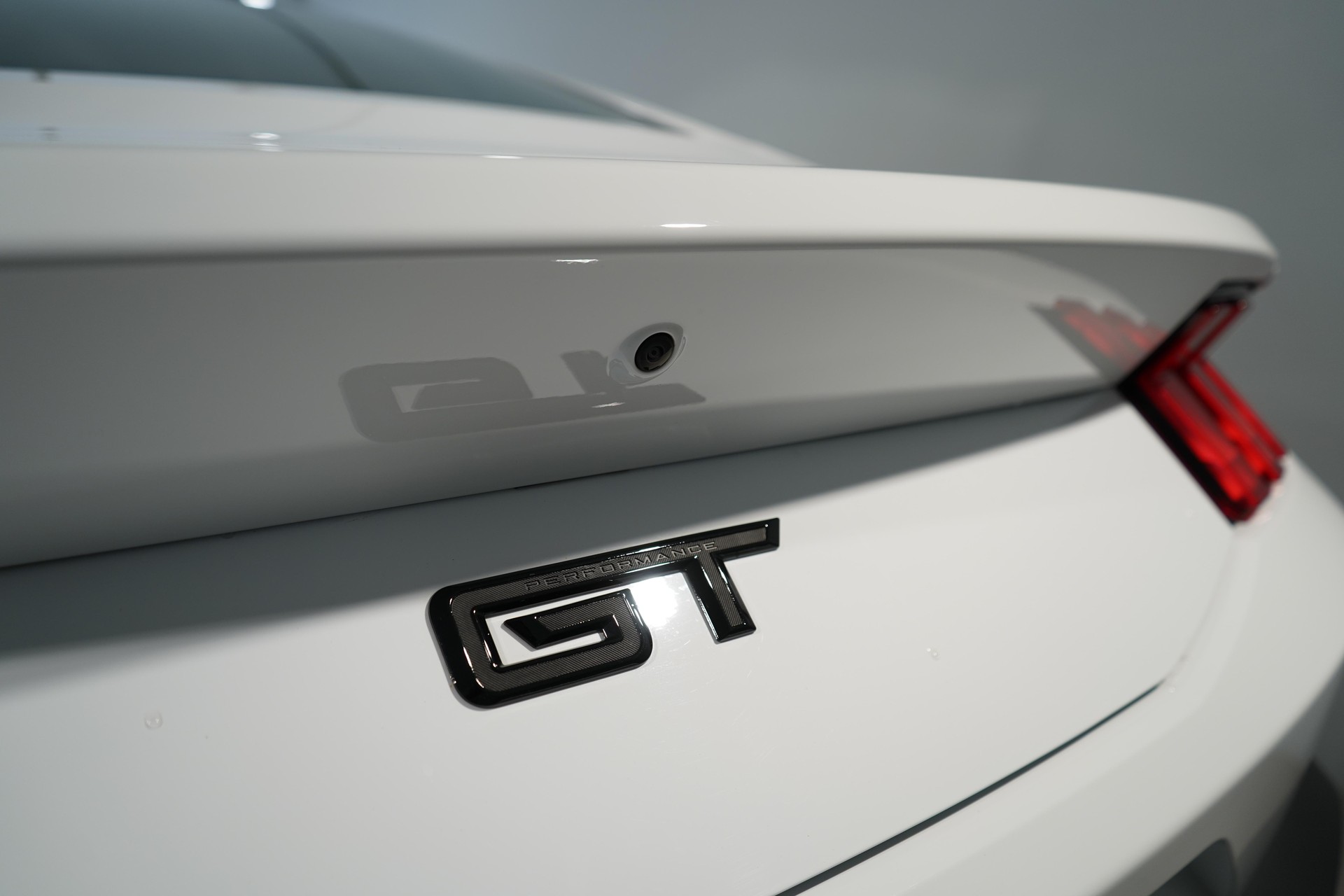 FORD Mustang Coupé 5.0 V8 GT-image-22