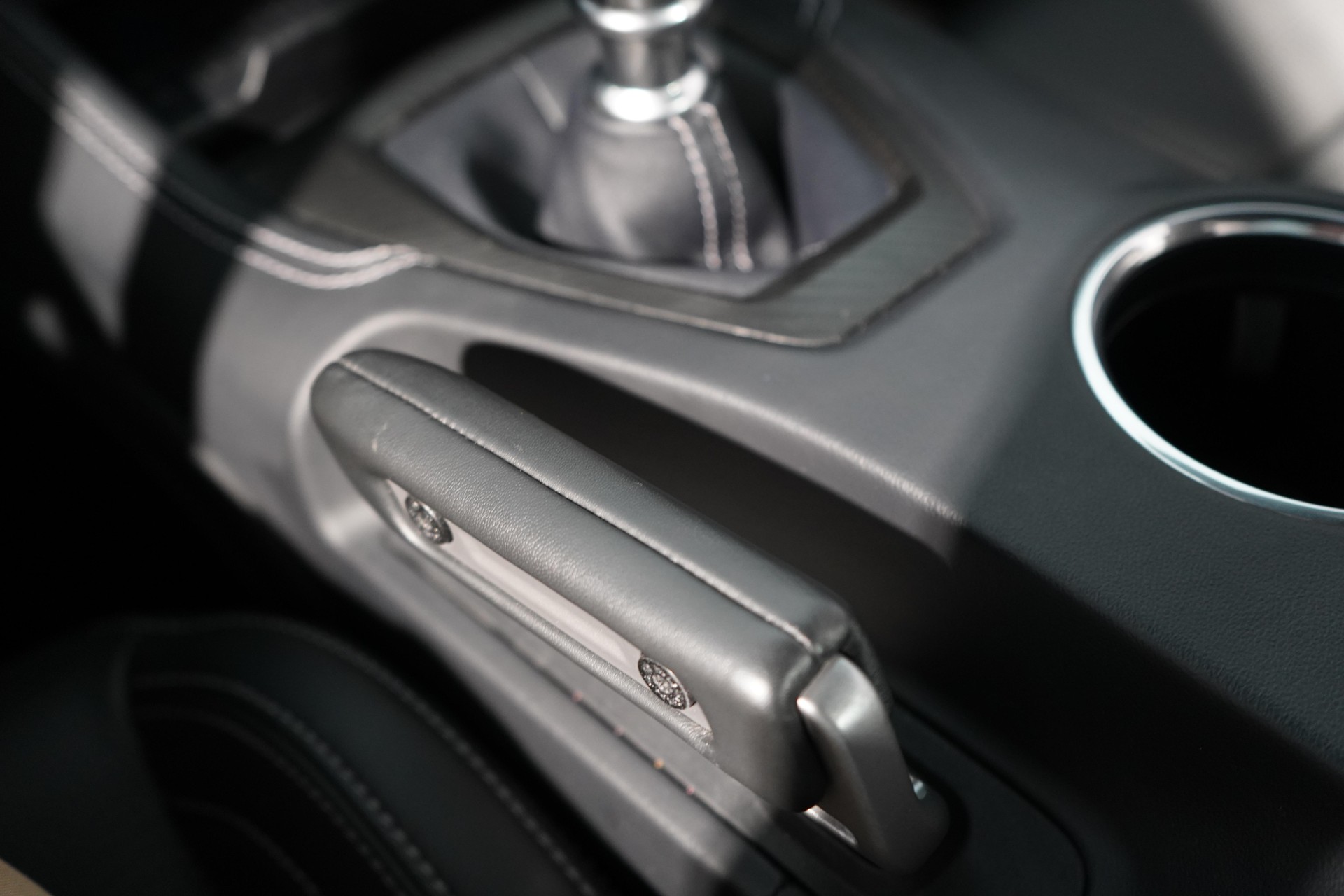FORD Mustang Coupé 5.0 V8 GT-image-16