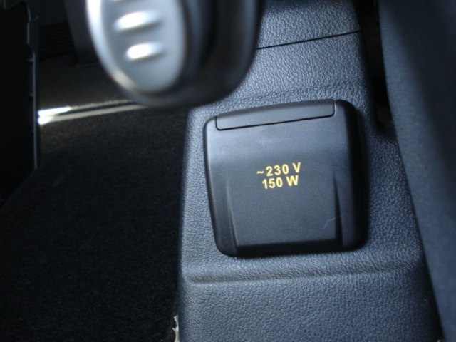FORD Tourneo Custom 320 L1H1 Titanium X A-image-11