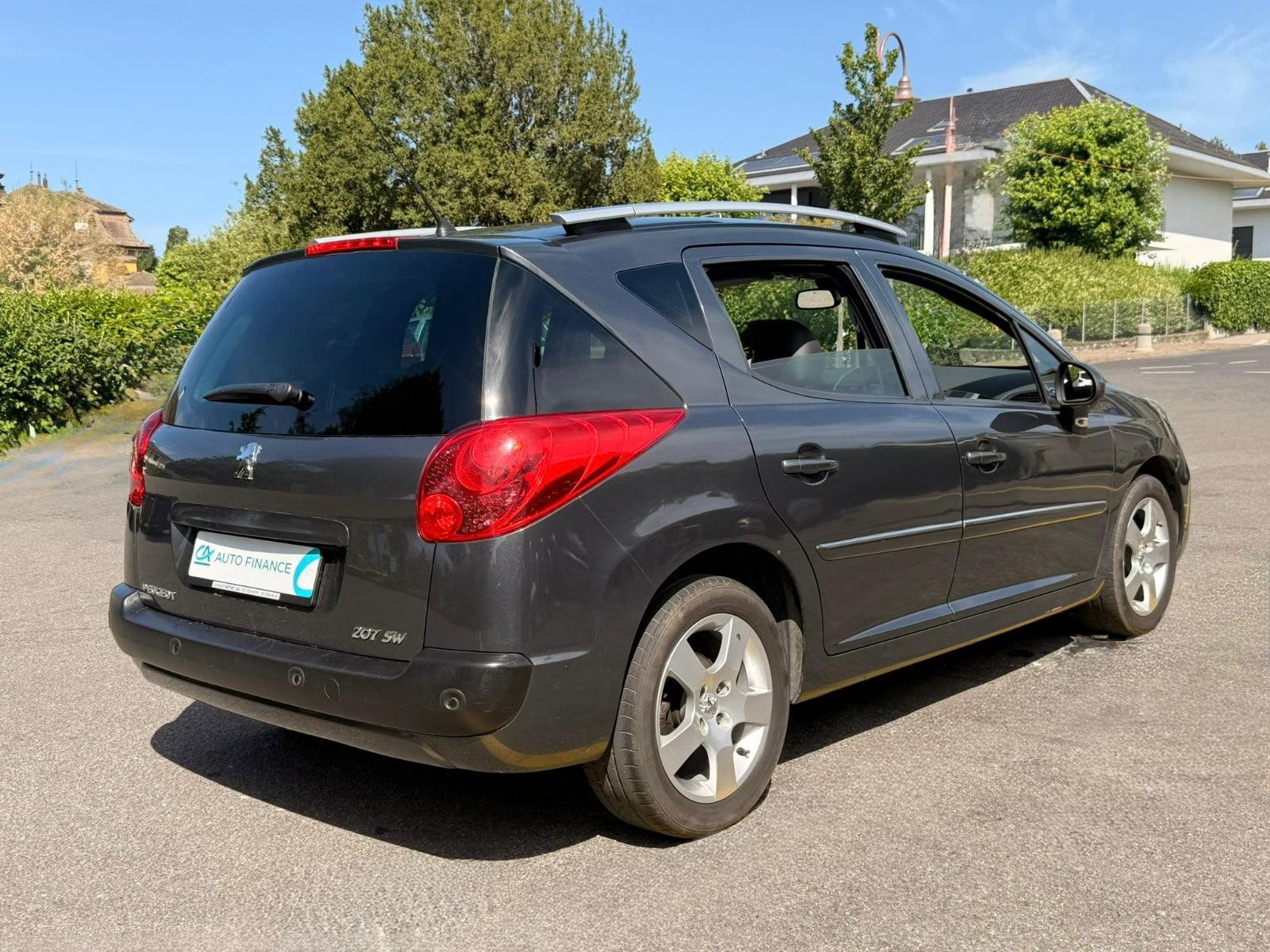 PEUGEOT 207 SW 1.6 16V Sport Automatic-image-5