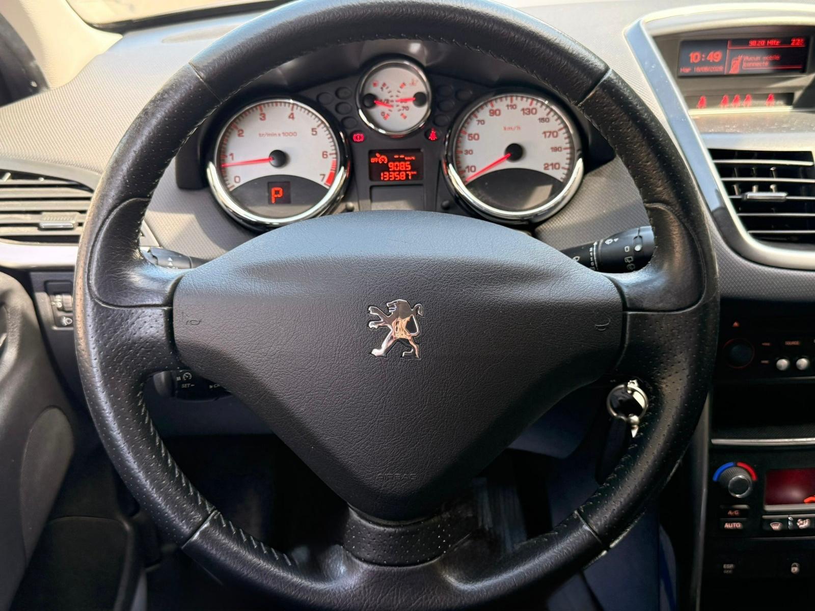 PEUGEOT 207 SW 1.6 16V Sport Automatic-image-12