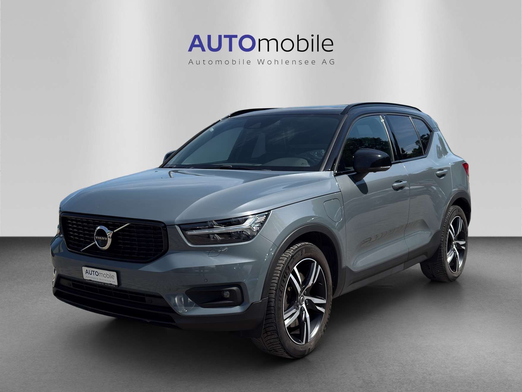 VOLVO XC40 T5 TwE R-Design DCT-image-1