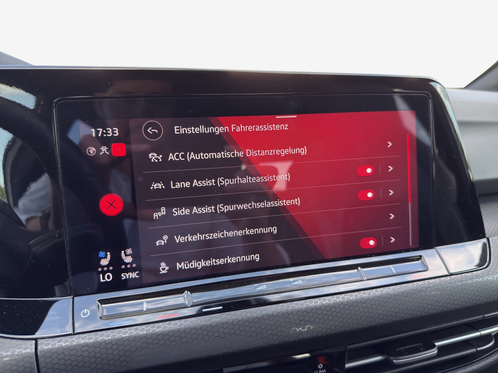 VW Golf 2.0 TSI GTI Clubsport DSG-image-15