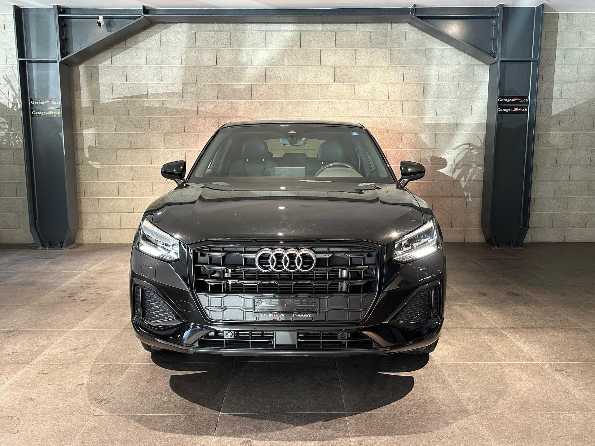 AUDI Q2 35 TFSI Advanced S-tronic-image-2