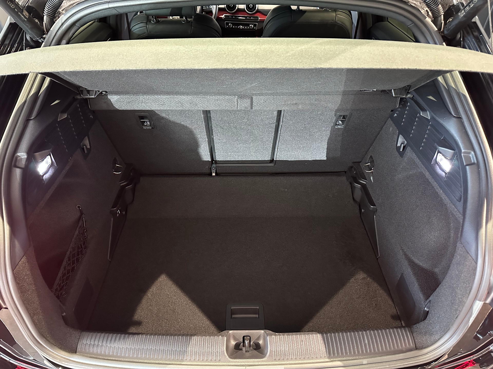 AUDI Q2 35 TFSI Advanced S-tronic-image-12