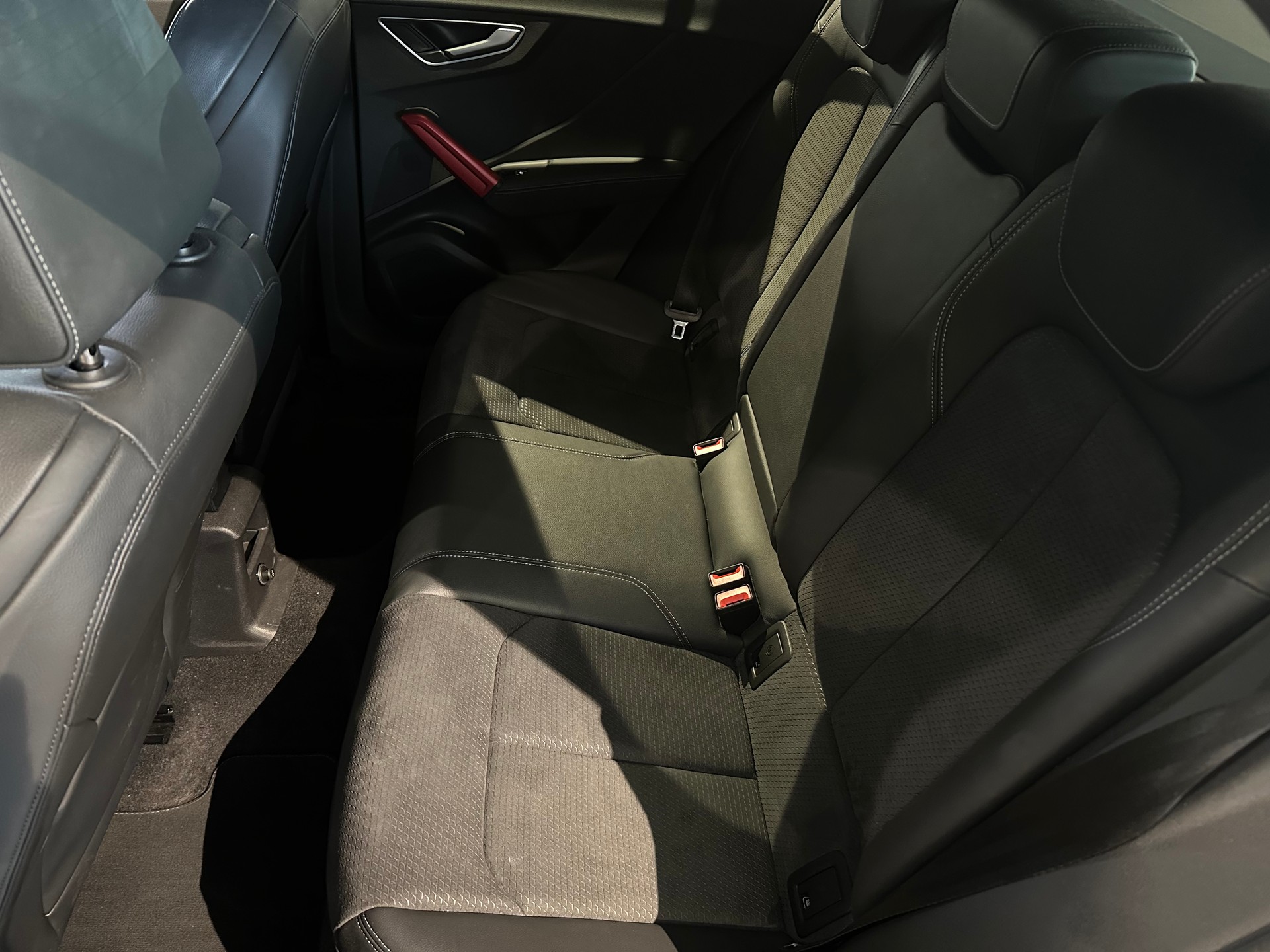 AUDI Q2 35 TFSI Advanced S-tronic-image-11