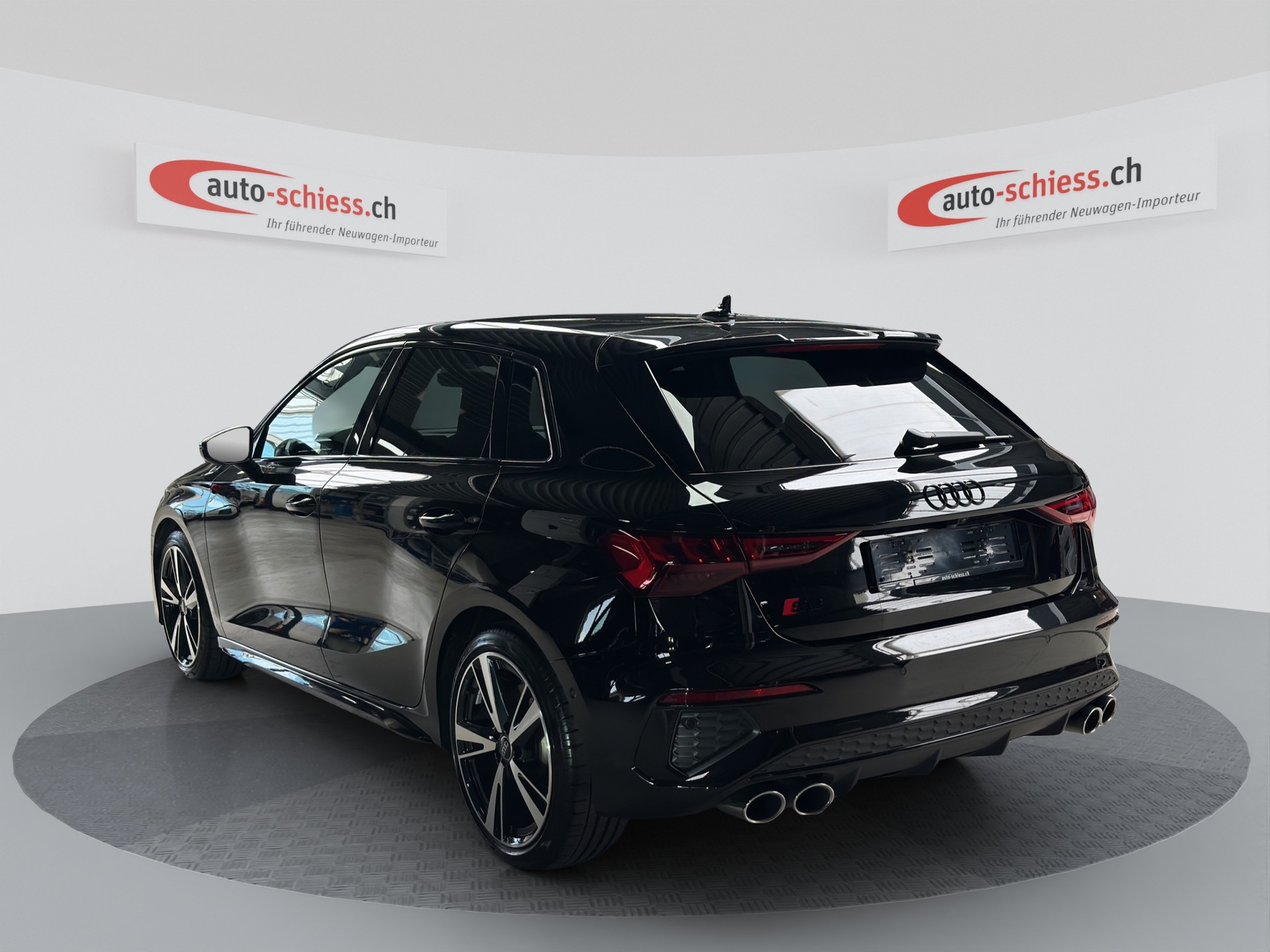 AUDI S3 Sportback 2.0 TFSI quattro S-tronic S-Line-image-2