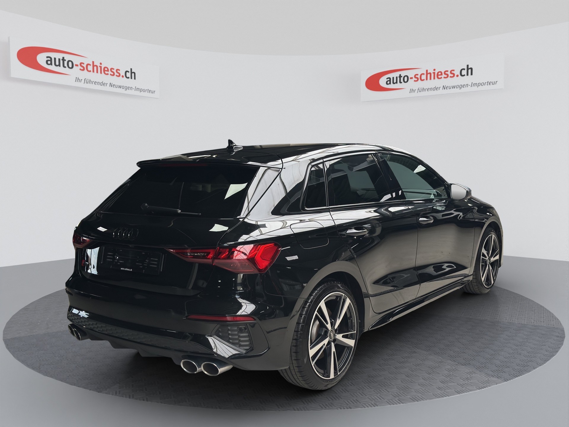 AUDI S3 Sportback 2.0 TFSI quattro S-tronic S-Line-image-4