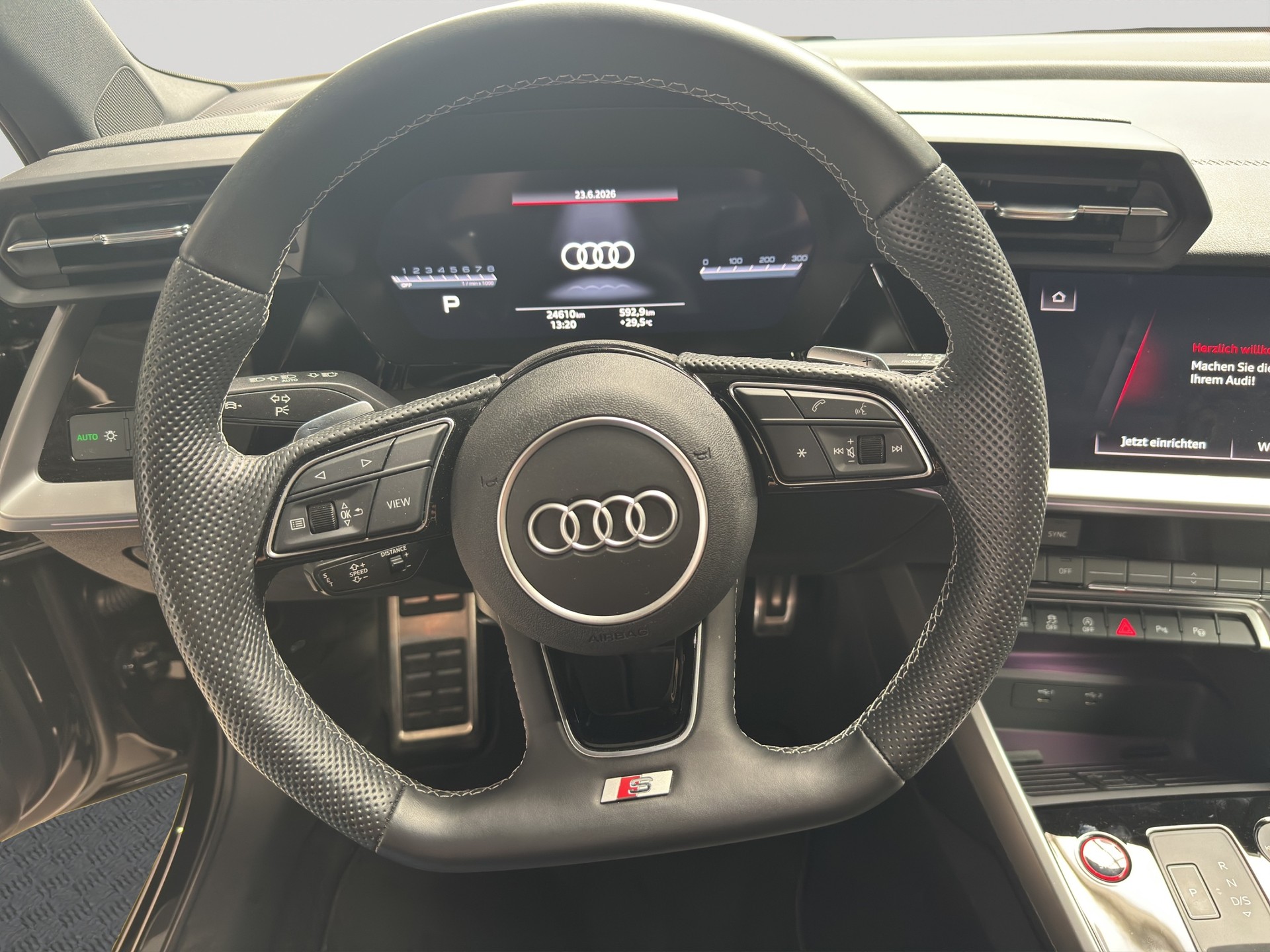 AUDI S3 Sportback 2.0 TFSI quattro S-tronic S-Line-image-9