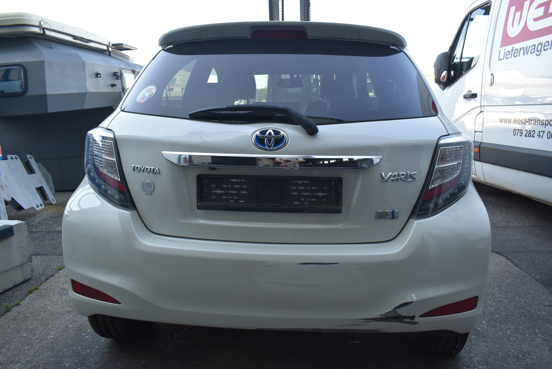 TOYOTA Yaris 1.5 VVT-i Hybrid Sol CVT-image-3