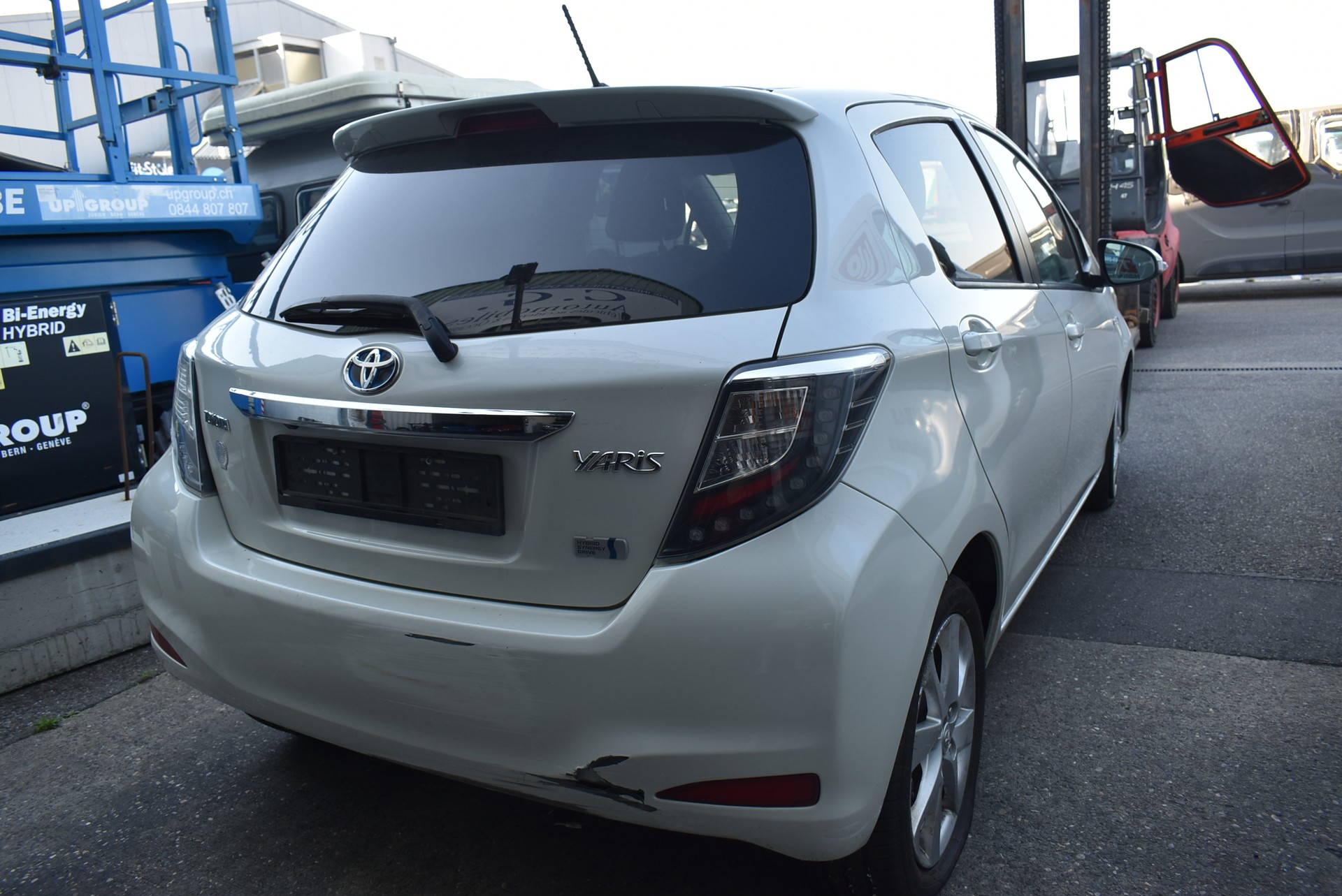 TOYOTA Yaris 1.5 VVT-i Hybrid Sol CVT-image-2