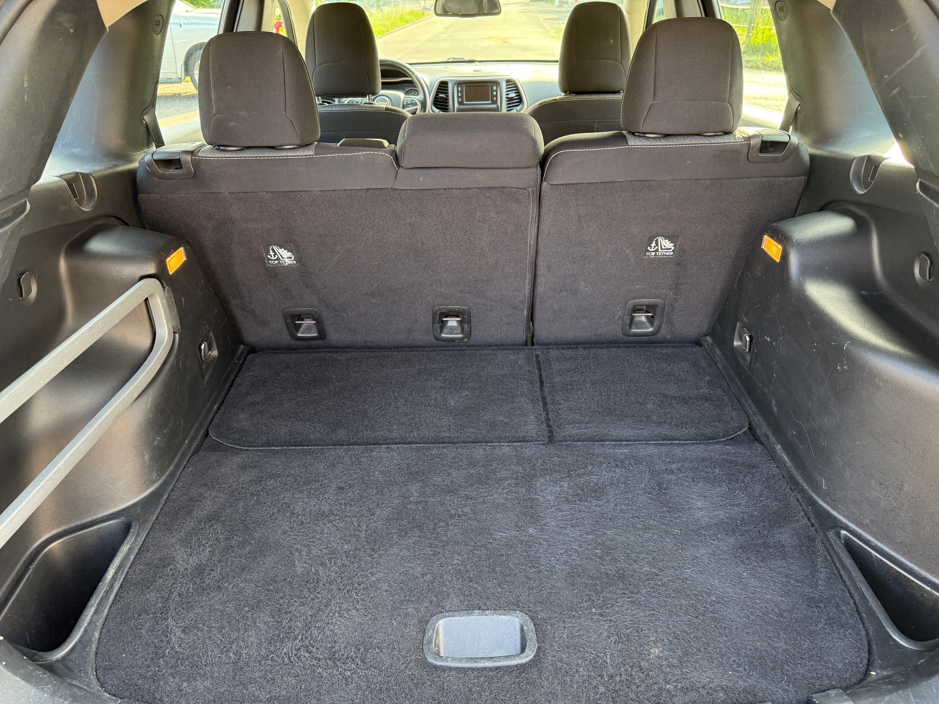 JEEP CHEROKEE-image-15