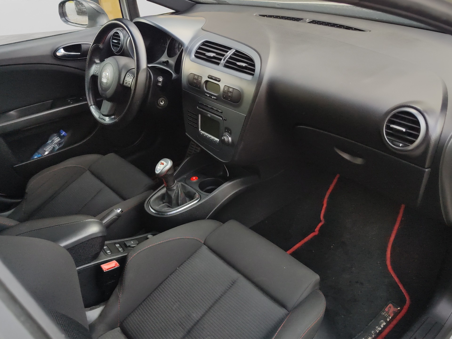 SEAT Leon 2.0 TSI Cupra-image-17
