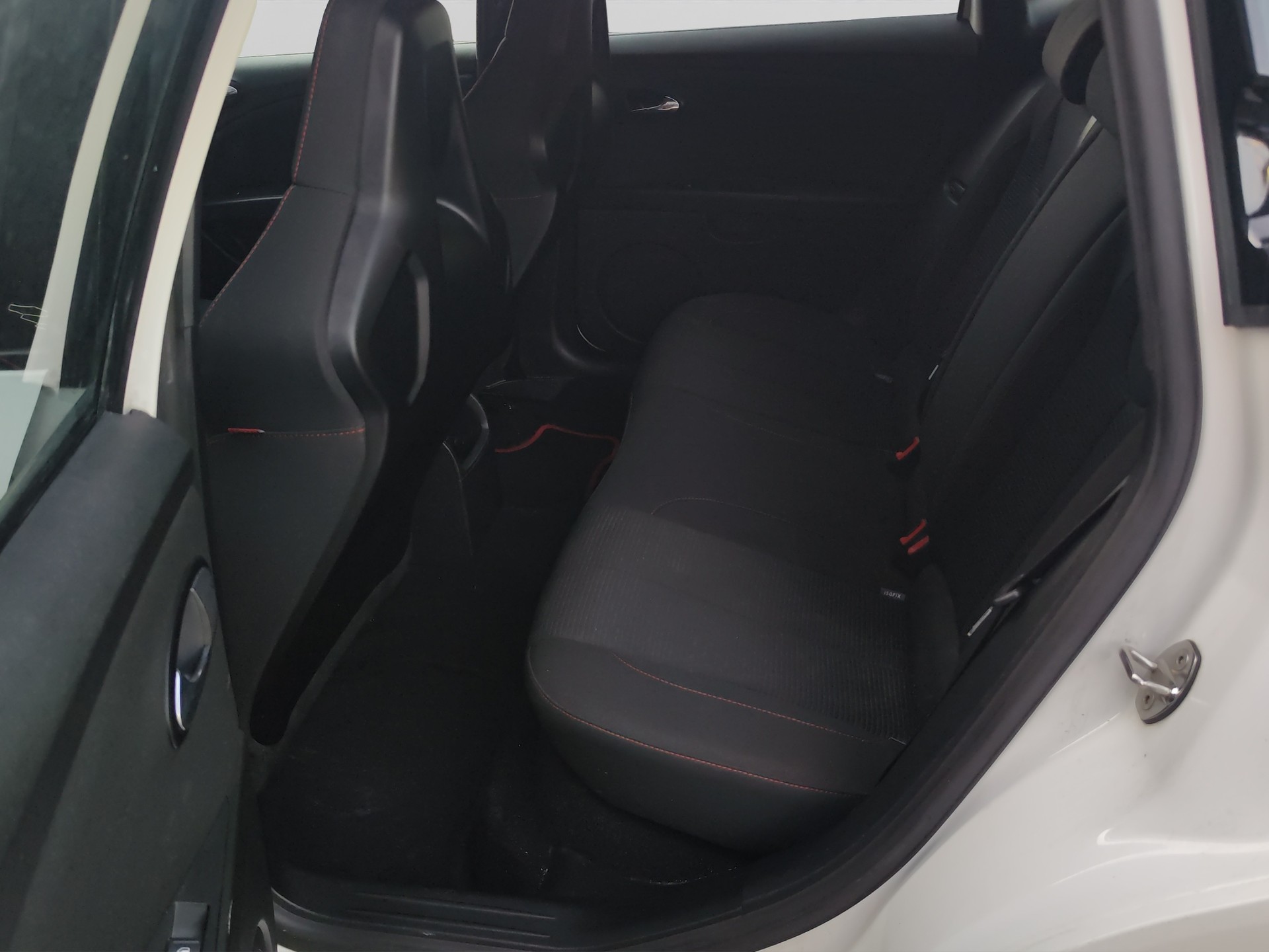 SEAT Leon 2.0 TSI Cupra-image-14