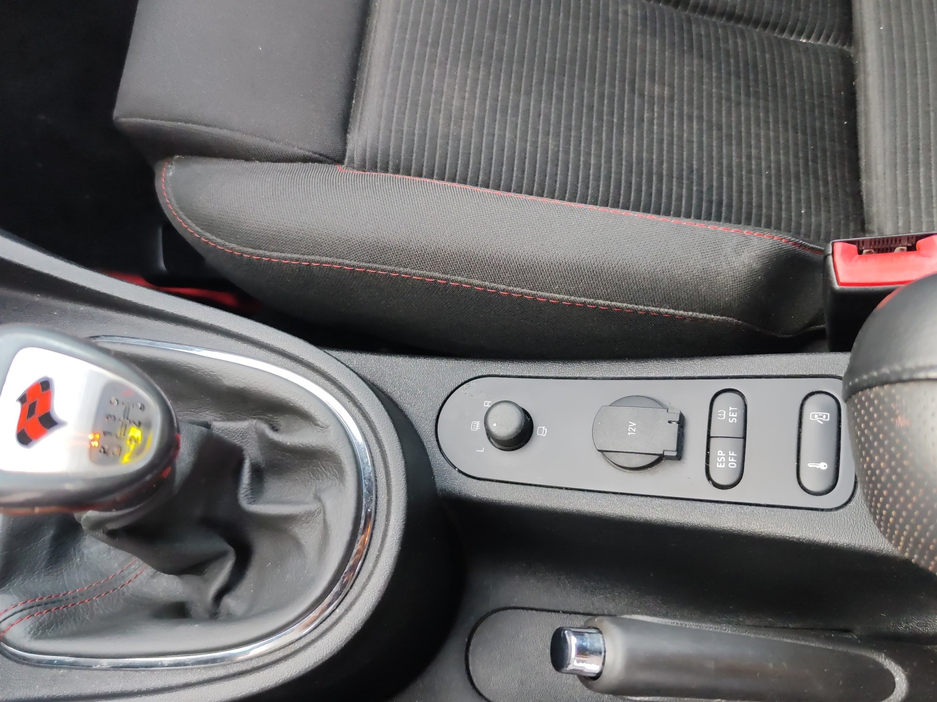 SEAT Leon 2.0 TSI Cupra-image-21