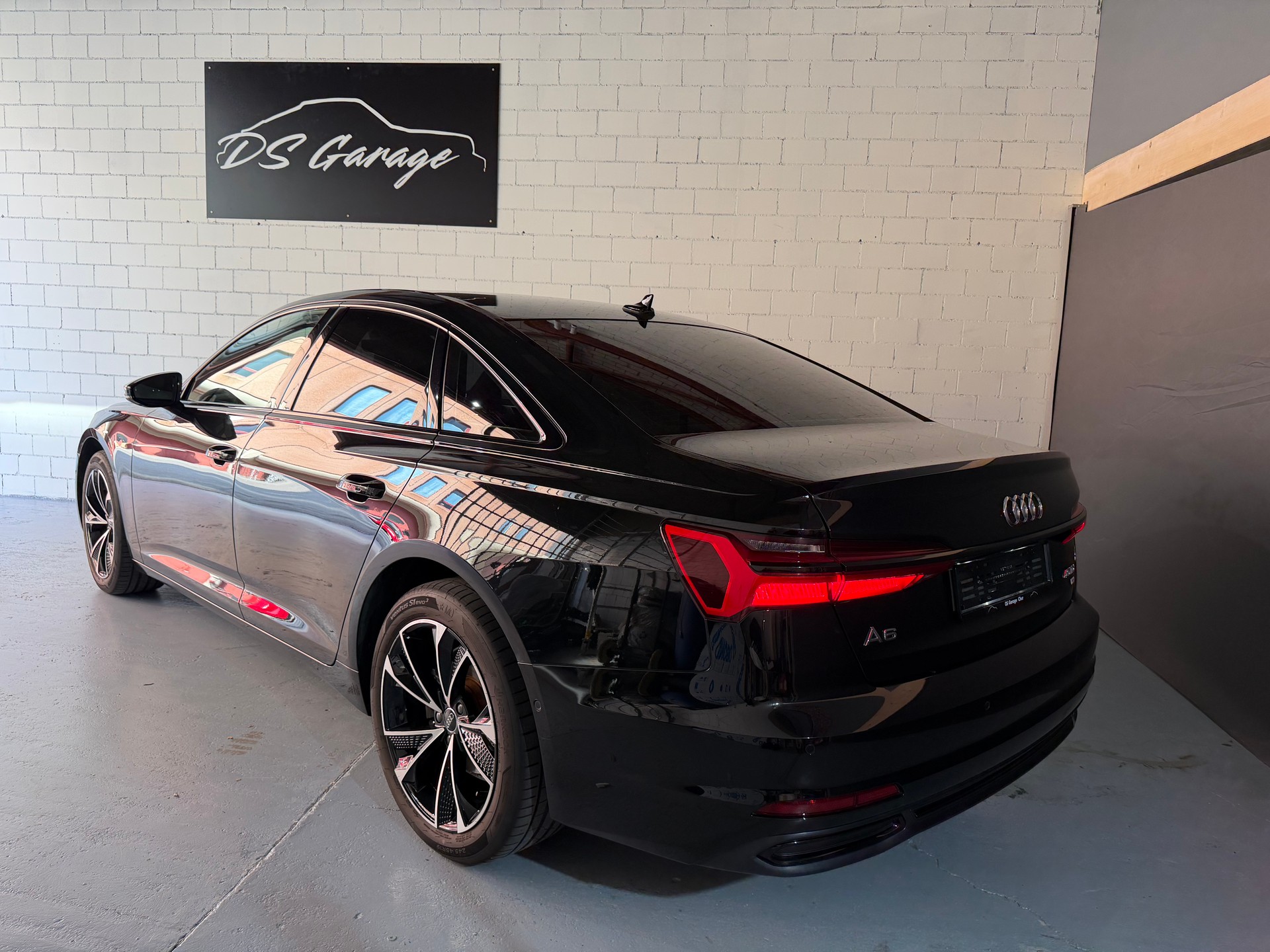 AUDI A6 Limousine 40 TDI Design S-tronic-image-1