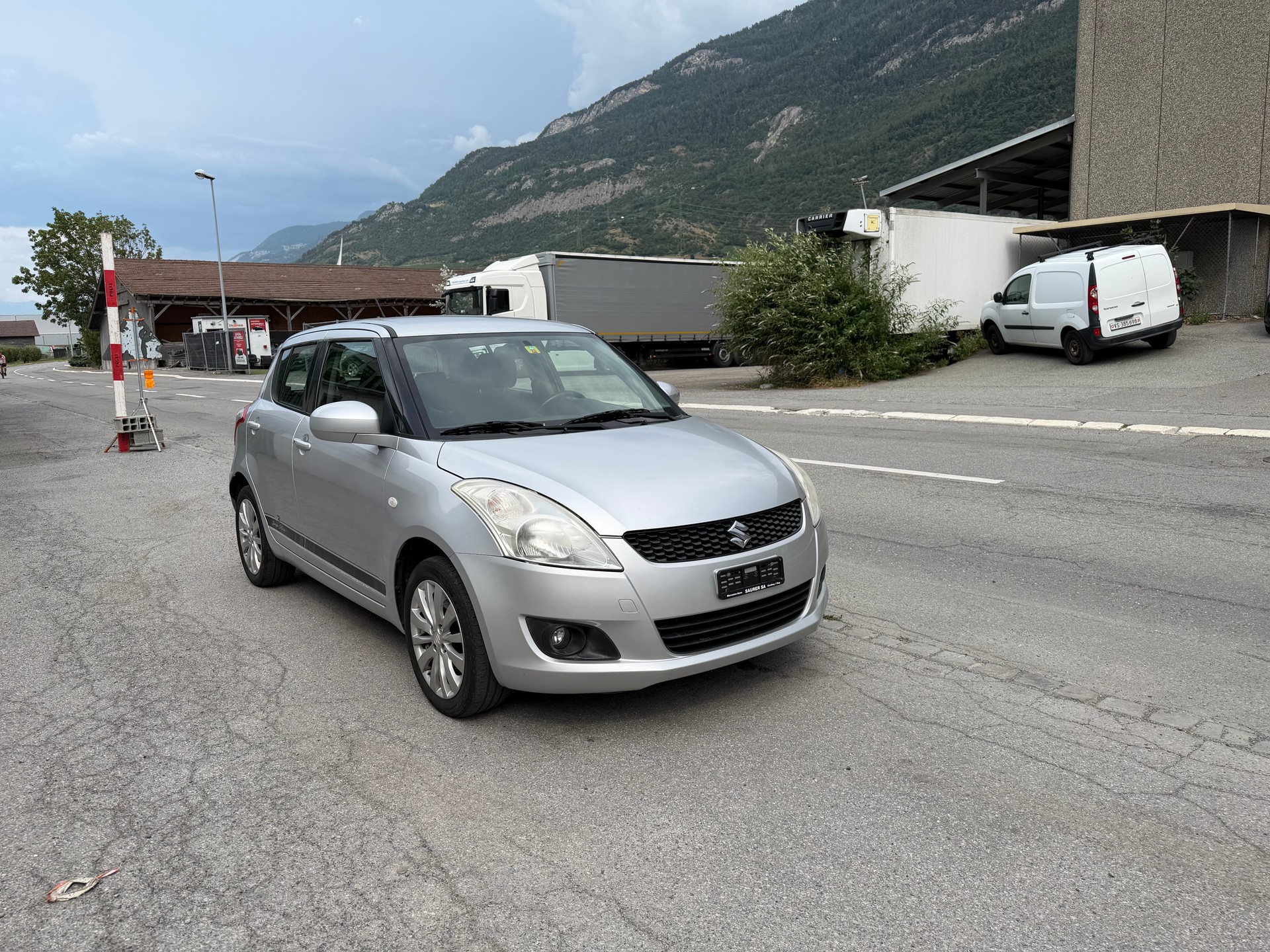 SUZUKI Swift 1.2i 16V GL Top 4x4-image-8