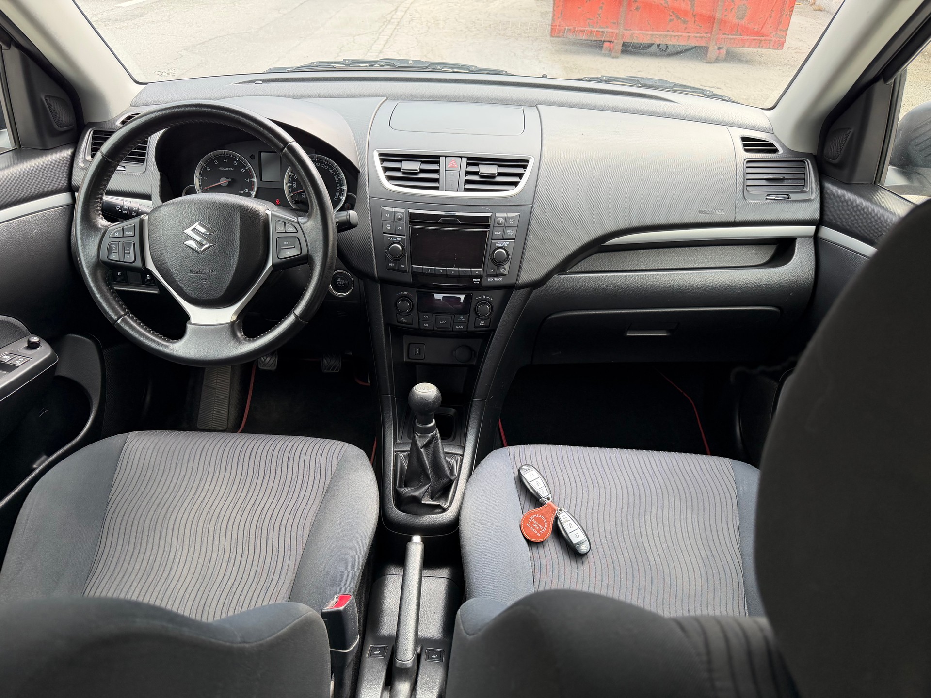 SUZUKI Swift 1.2i 16V GL Top 4x4-image-2