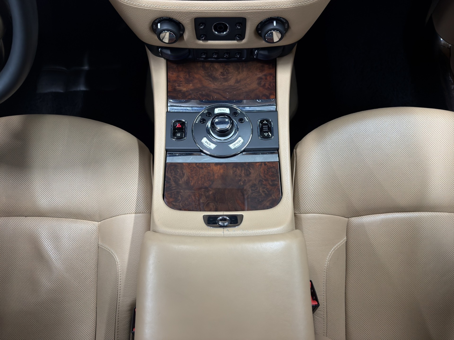 ROLLS-ROYCE Ghost 6.6 V12-image-18