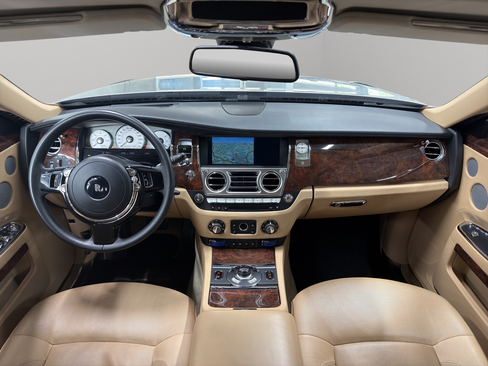 ROLLS-ROYCE Ghost 6.6 V12-image-17