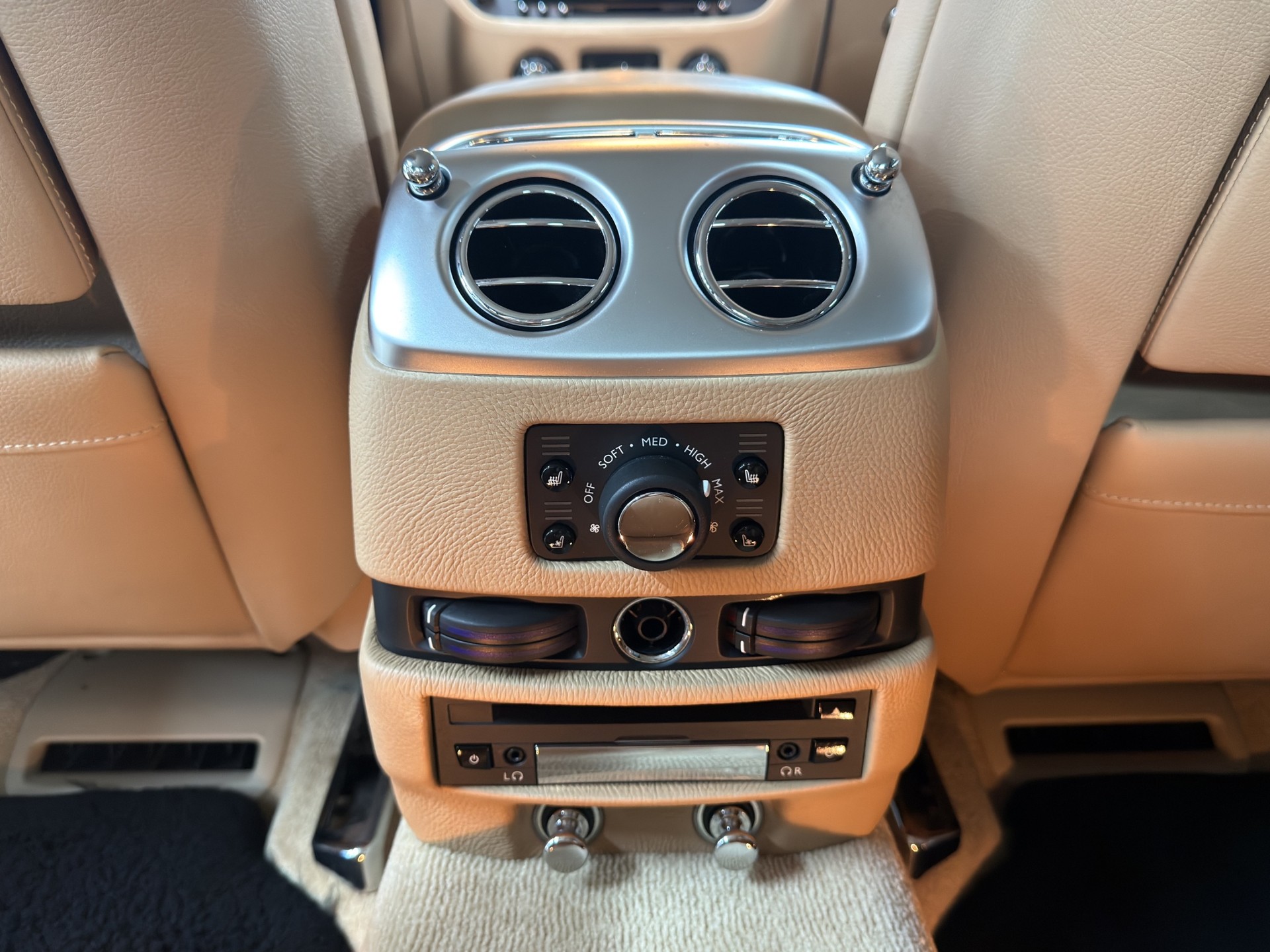 ROLLS-ROYCE Ghost 6.6 V12-image-26