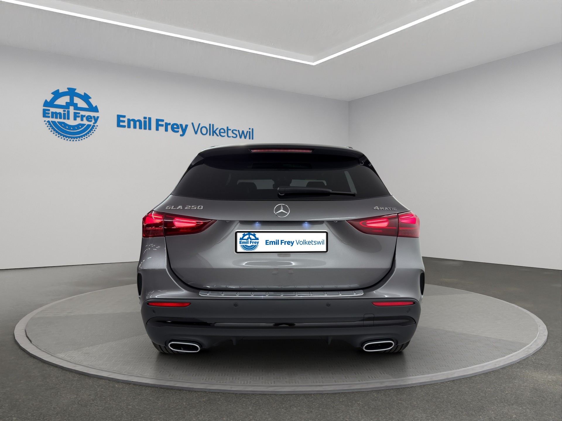 MERCEDES-BENZ GLA 250 Swiss Star AMG Line 4matic-image-5