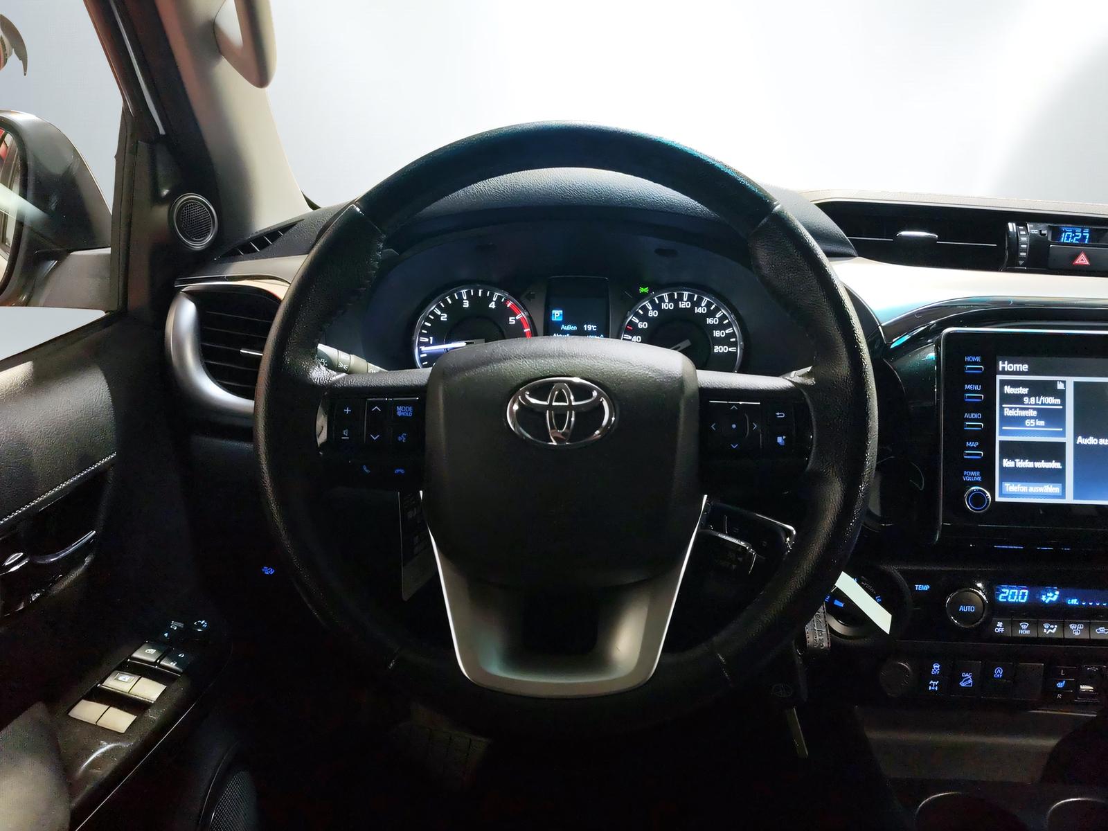 TOYOTA Hilux Double Cab.-Pick-up 2.8 D-4D 204 Style-image-10
