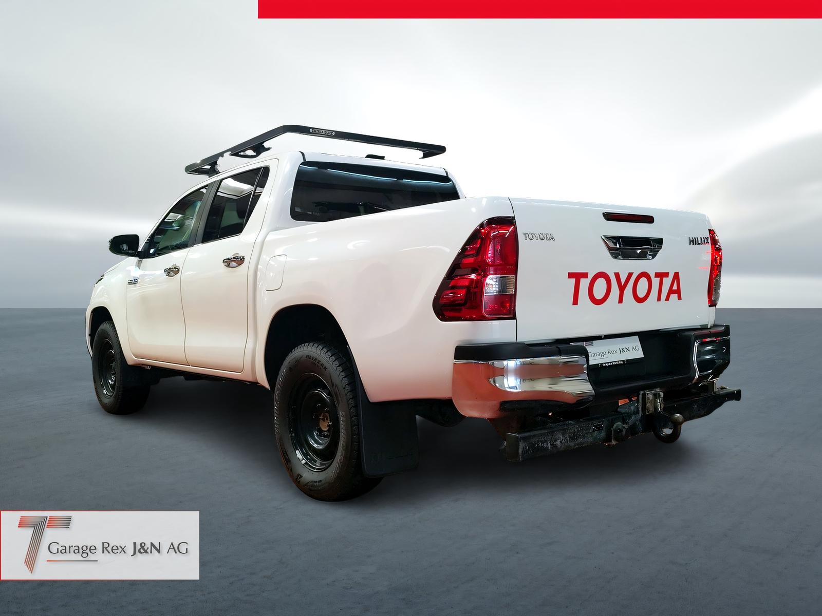 TOYOTA Hilux Double Cab.-Pick-up 2.8 D-4D 204 Style-image-2