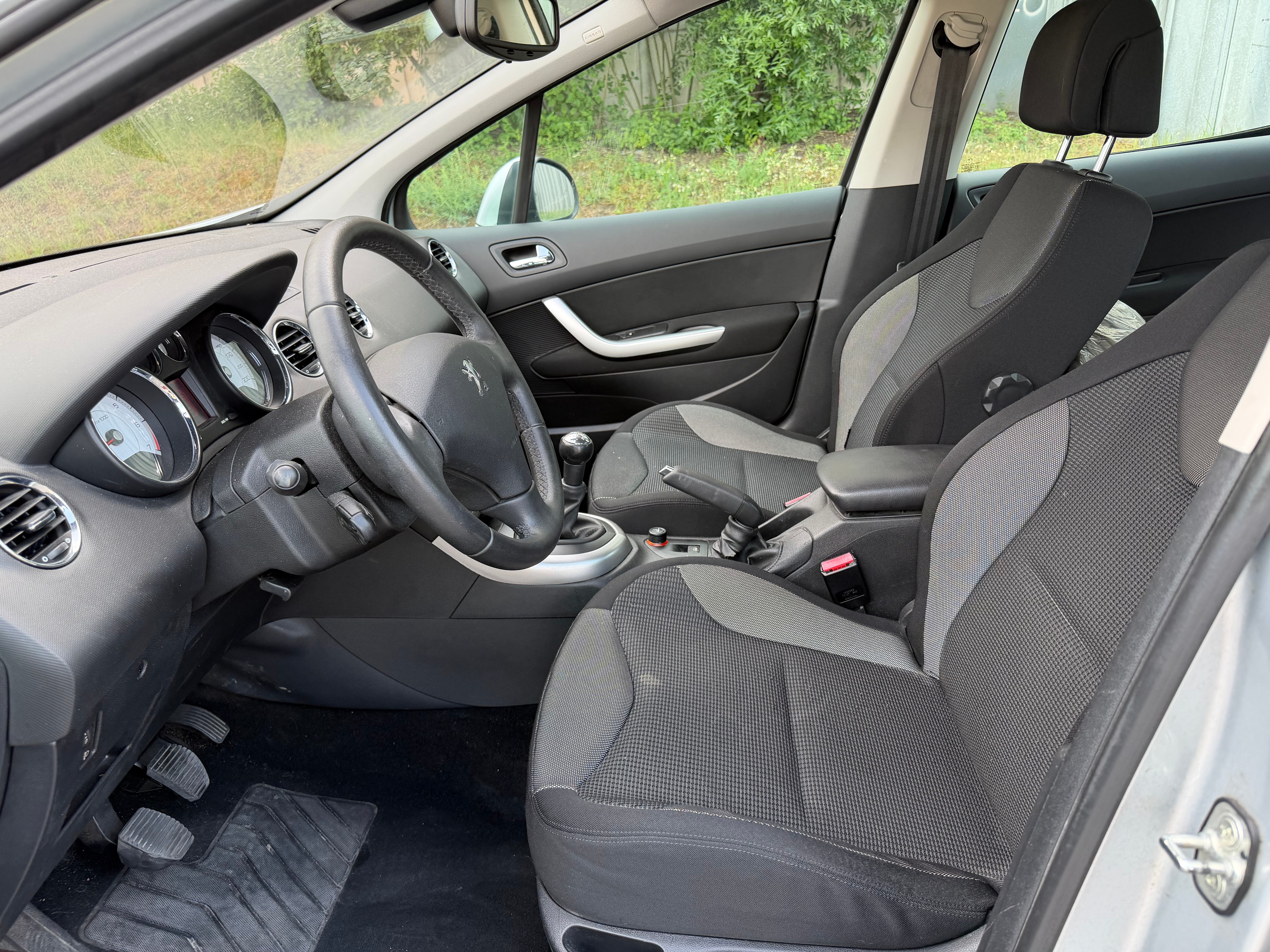 PEUGEOT 308 1.6 16V T Black&Silver **FRISCH AB MFK** — slika 7