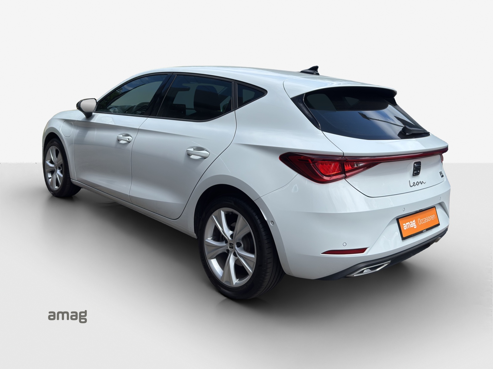 SEAT Leon 1.5 eHybrid pHEV DSG FR-image-2