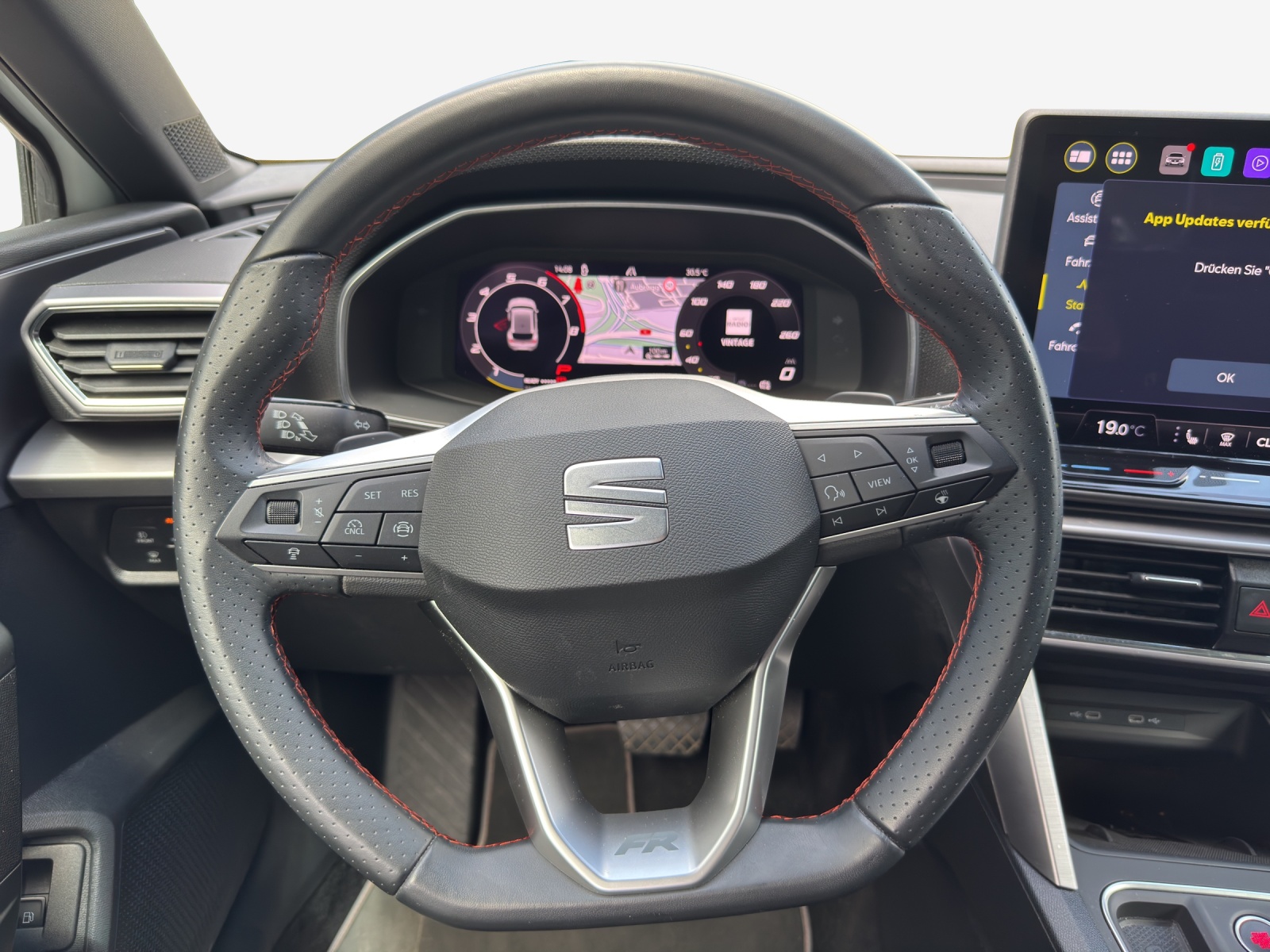 SEAT Leon 1.5 eHybrid pHEV DSG FR-image-9