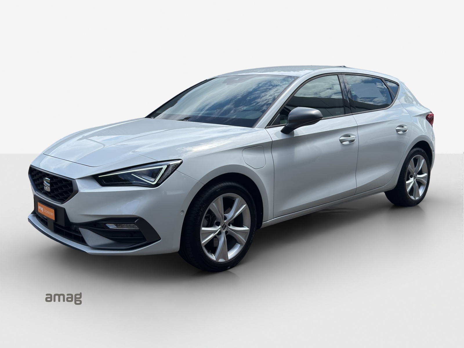 SEAT Leon 1.5 eHybrid pHEV DSG FR-image-0