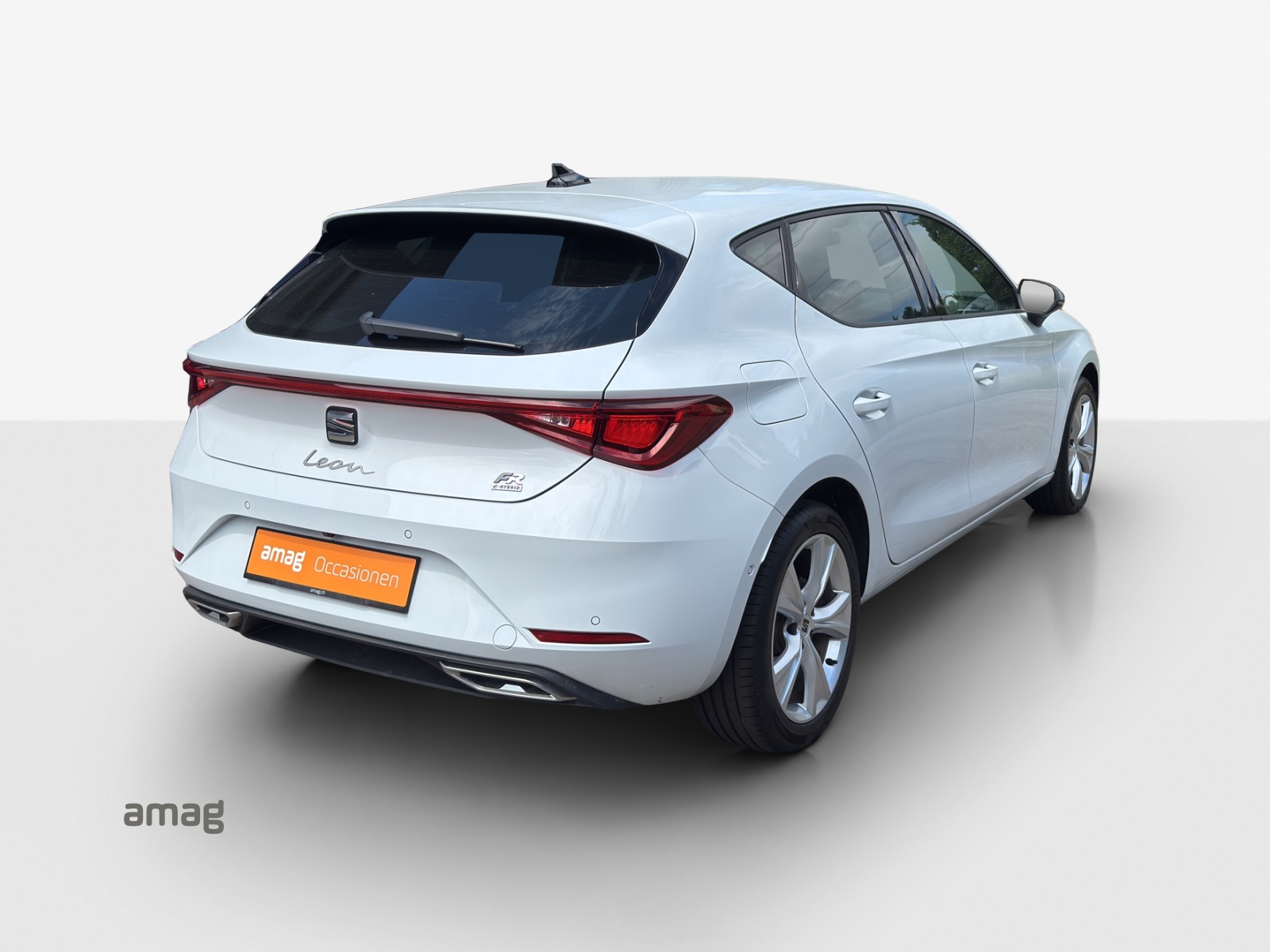 SEAT Leon 1.5 eHybrid pHEV DSG FR-image-4