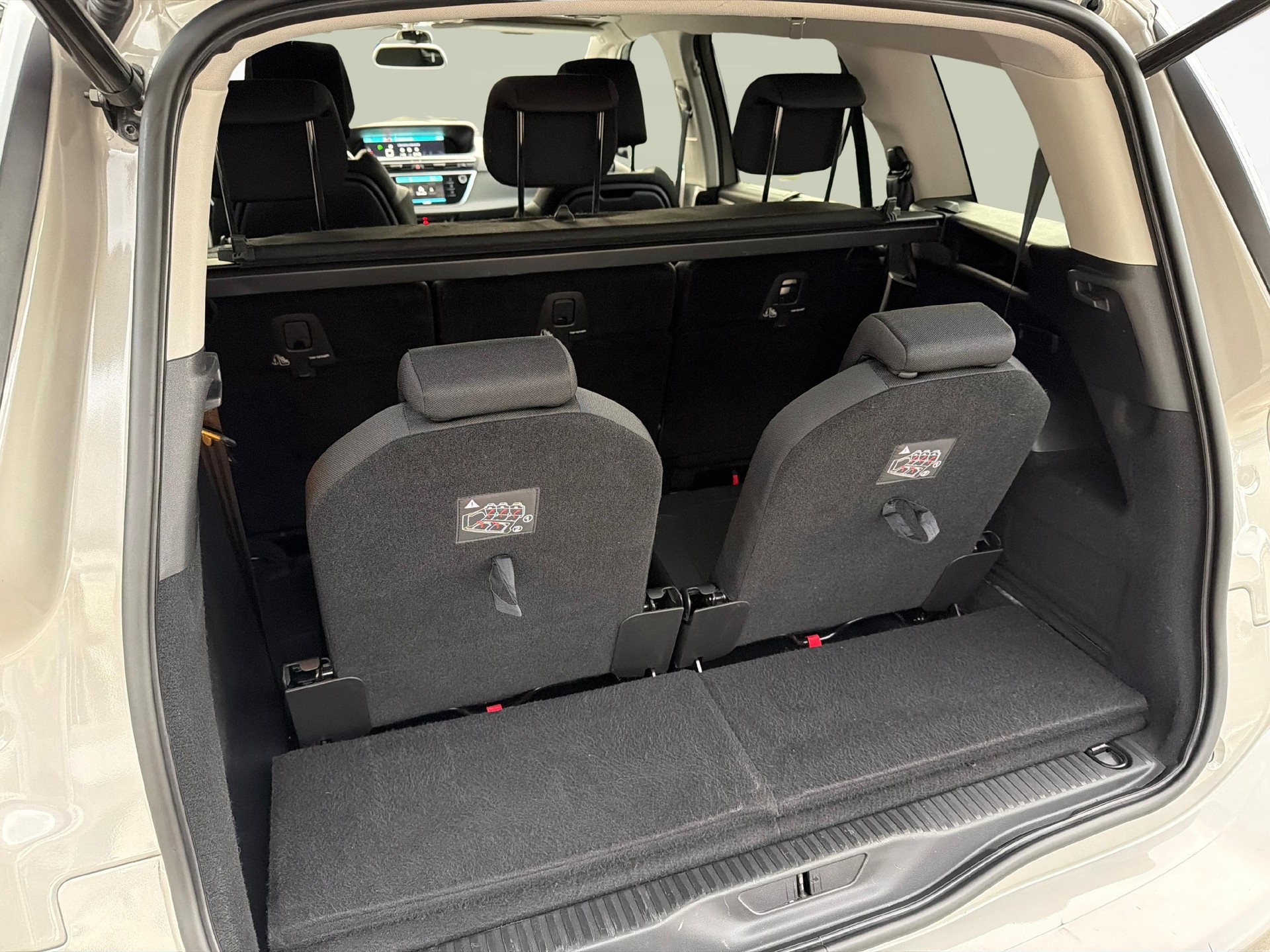 CITROEN C4 Grand Spacetourer 1.2 PureTech Shine-image-16
