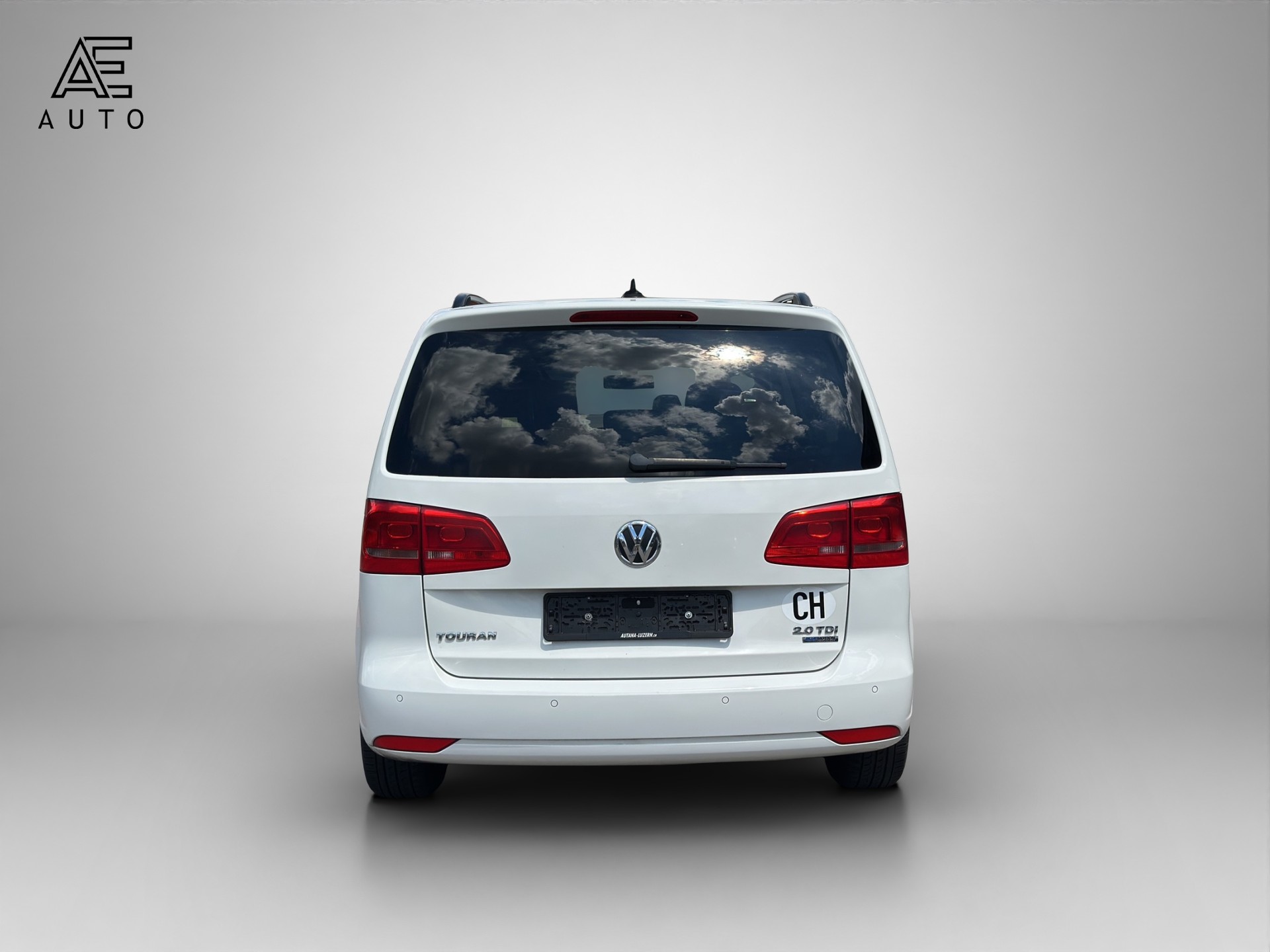 VW Touran 2.0 TDI BlueMotion Technology Highline DSG-image-5