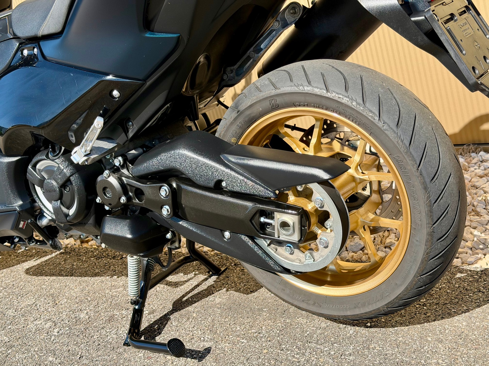 YAMAHA T-MAX Tech-Max XP 560-image-13