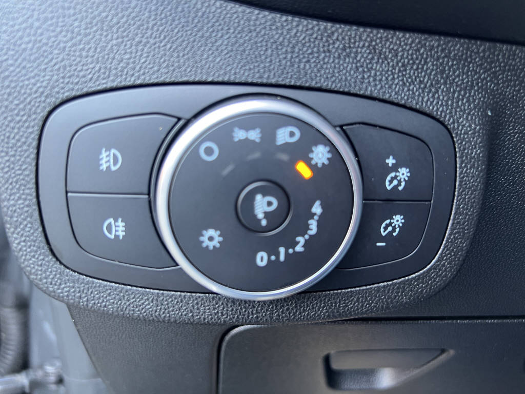 FORD Fiesta 1.0 EcoB Titanium-image-12