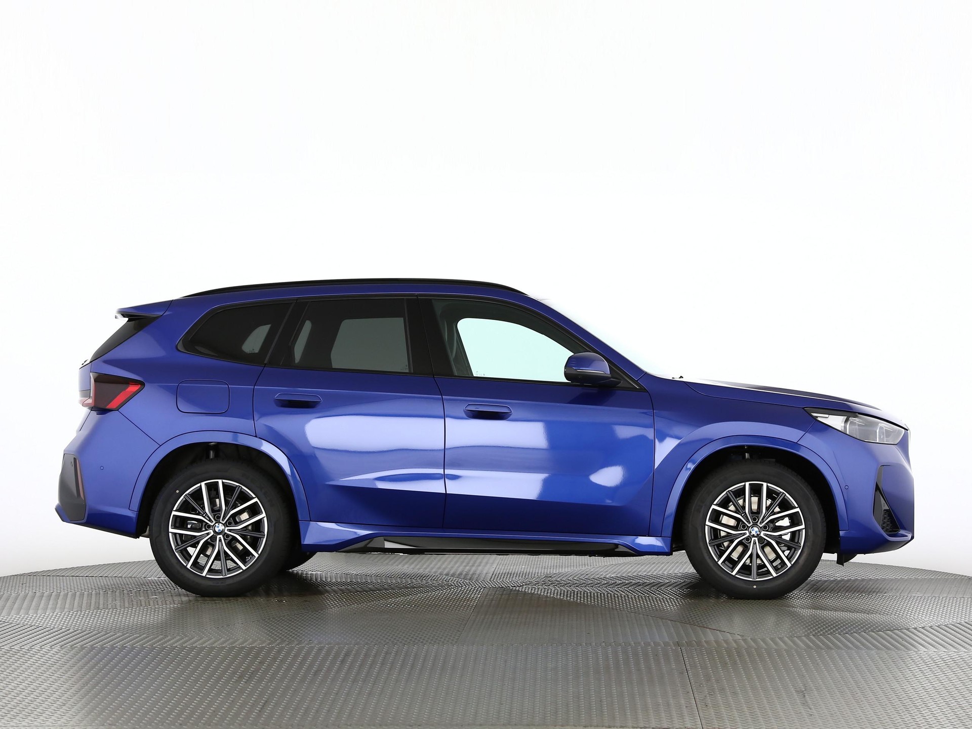 BMW X1 30e xDrive paddles-image-23