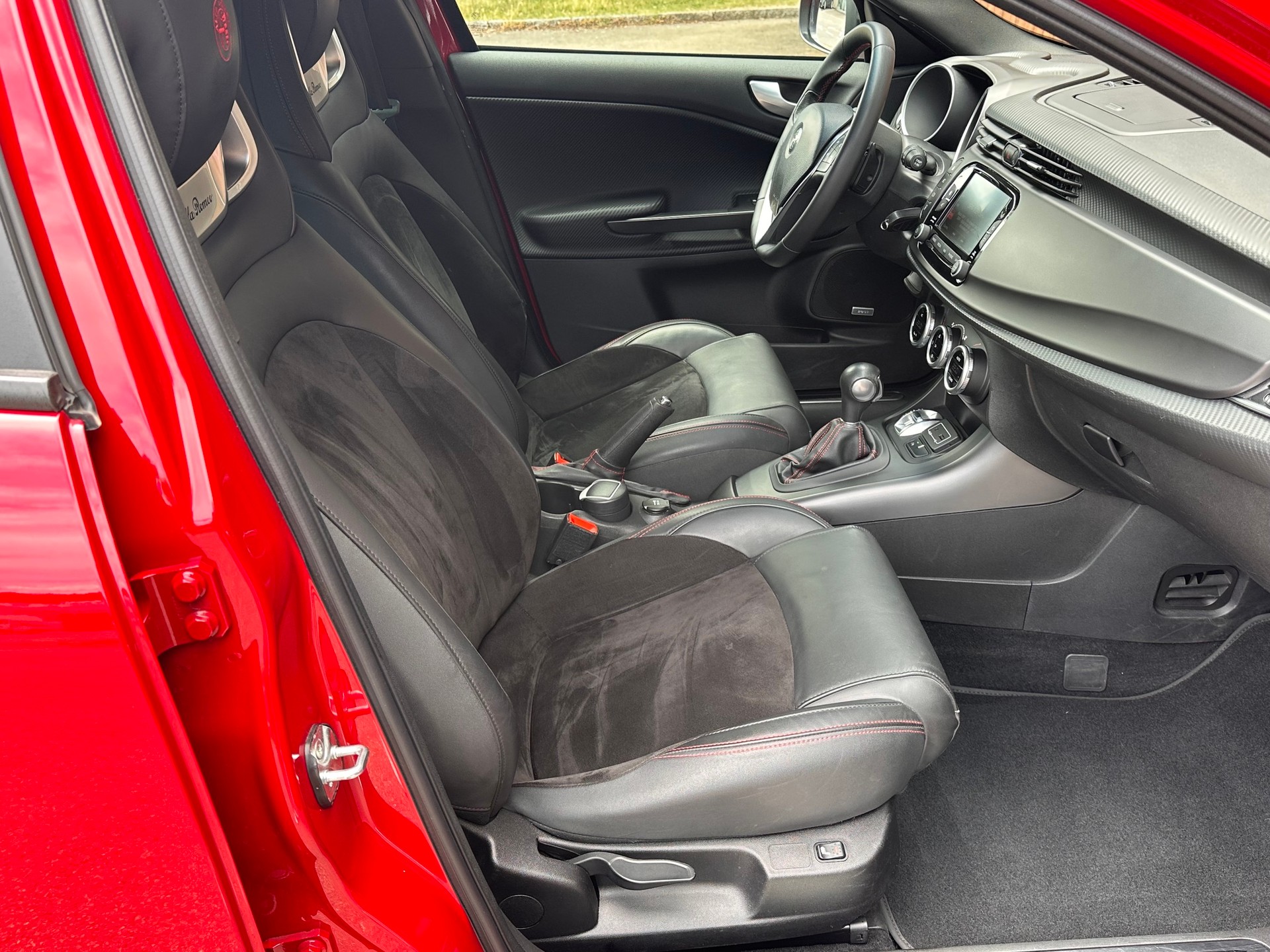 ALFA ROMEO Giulietta 1750 TBi Veloce TCT-image-10