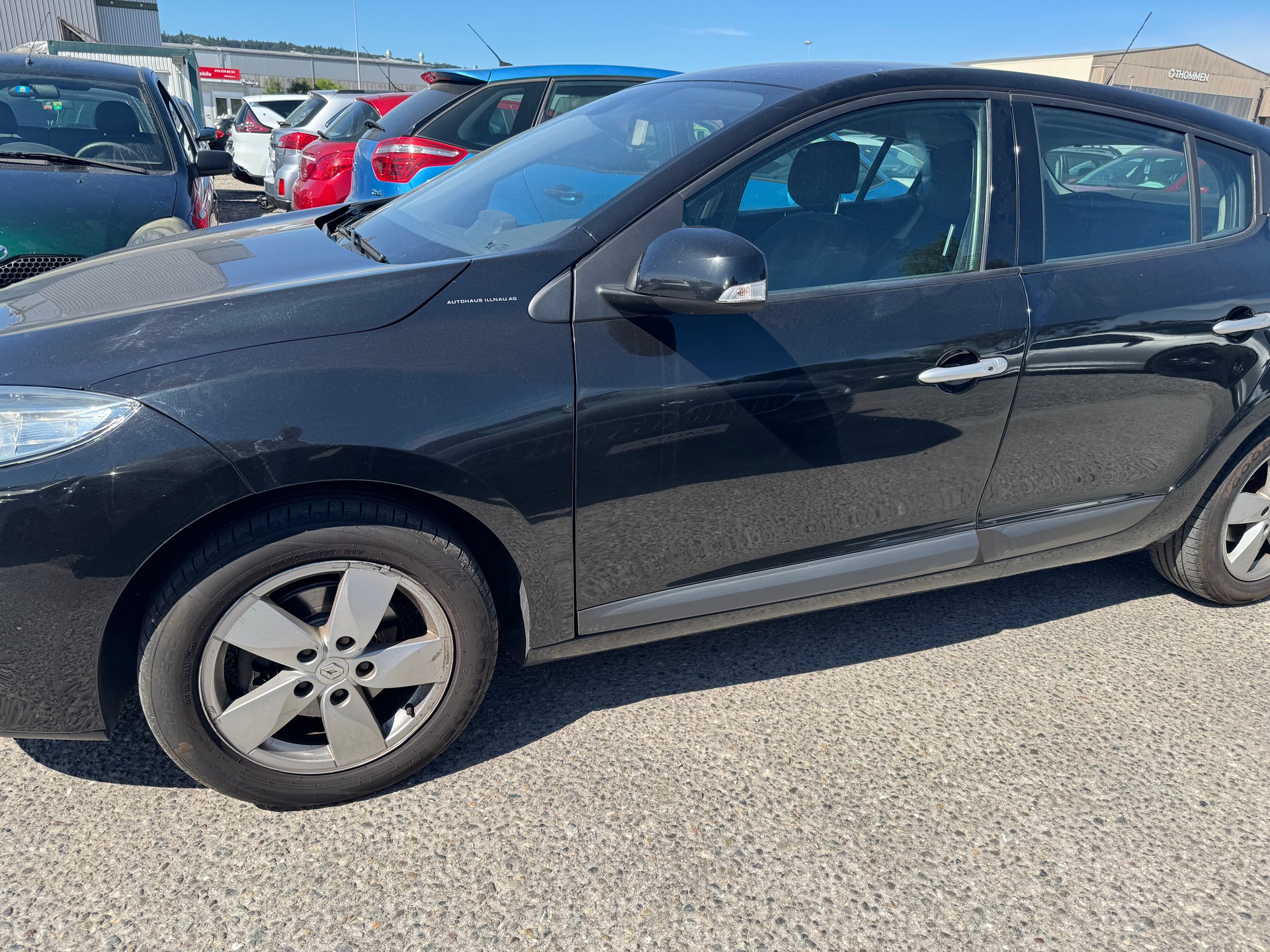 RENAULT Mégane 1.5 dCi Dynamique EDC-image-2