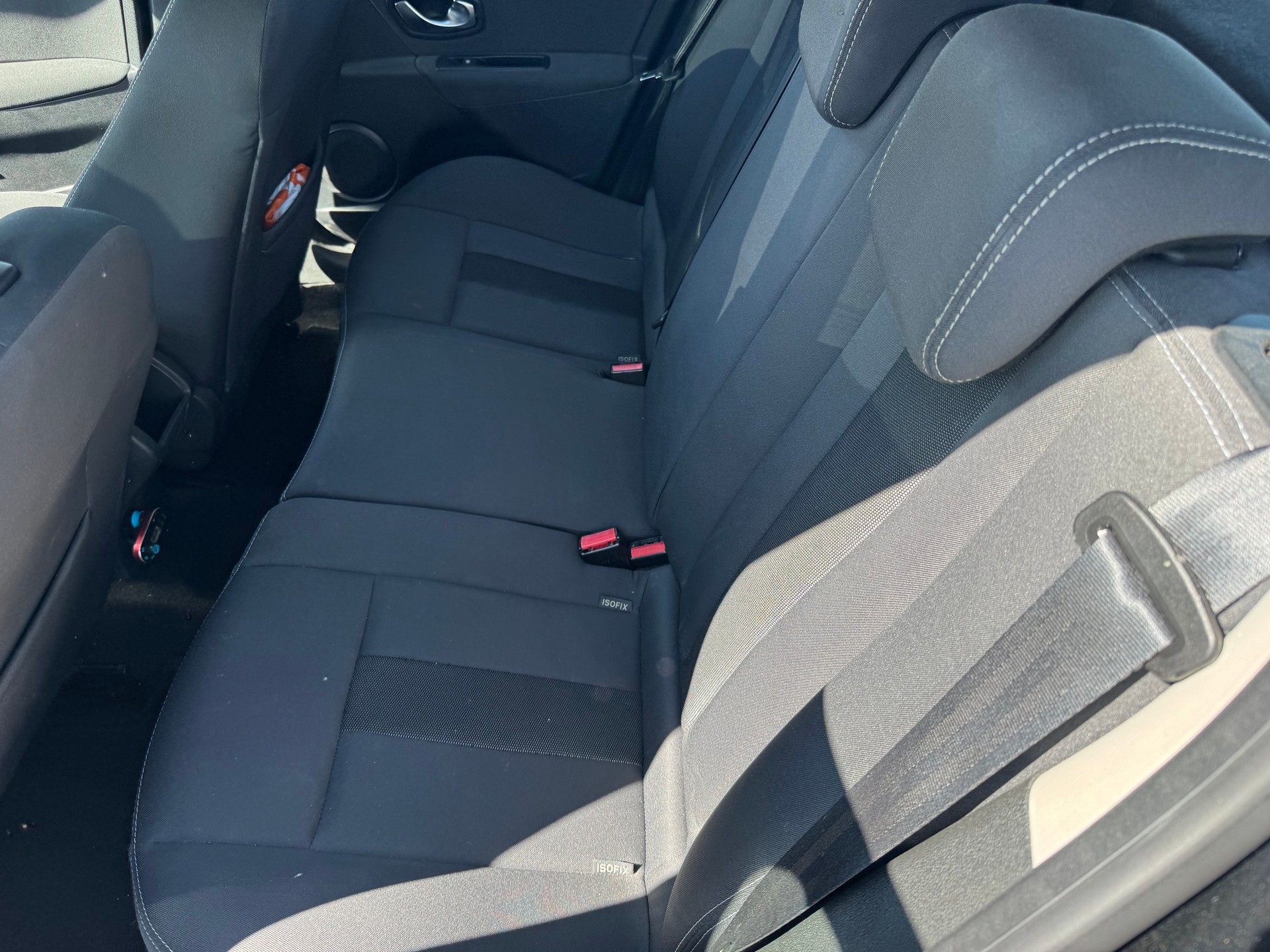 RENAULT Mégane 1.5 dCi Dynamique EDC-image-8