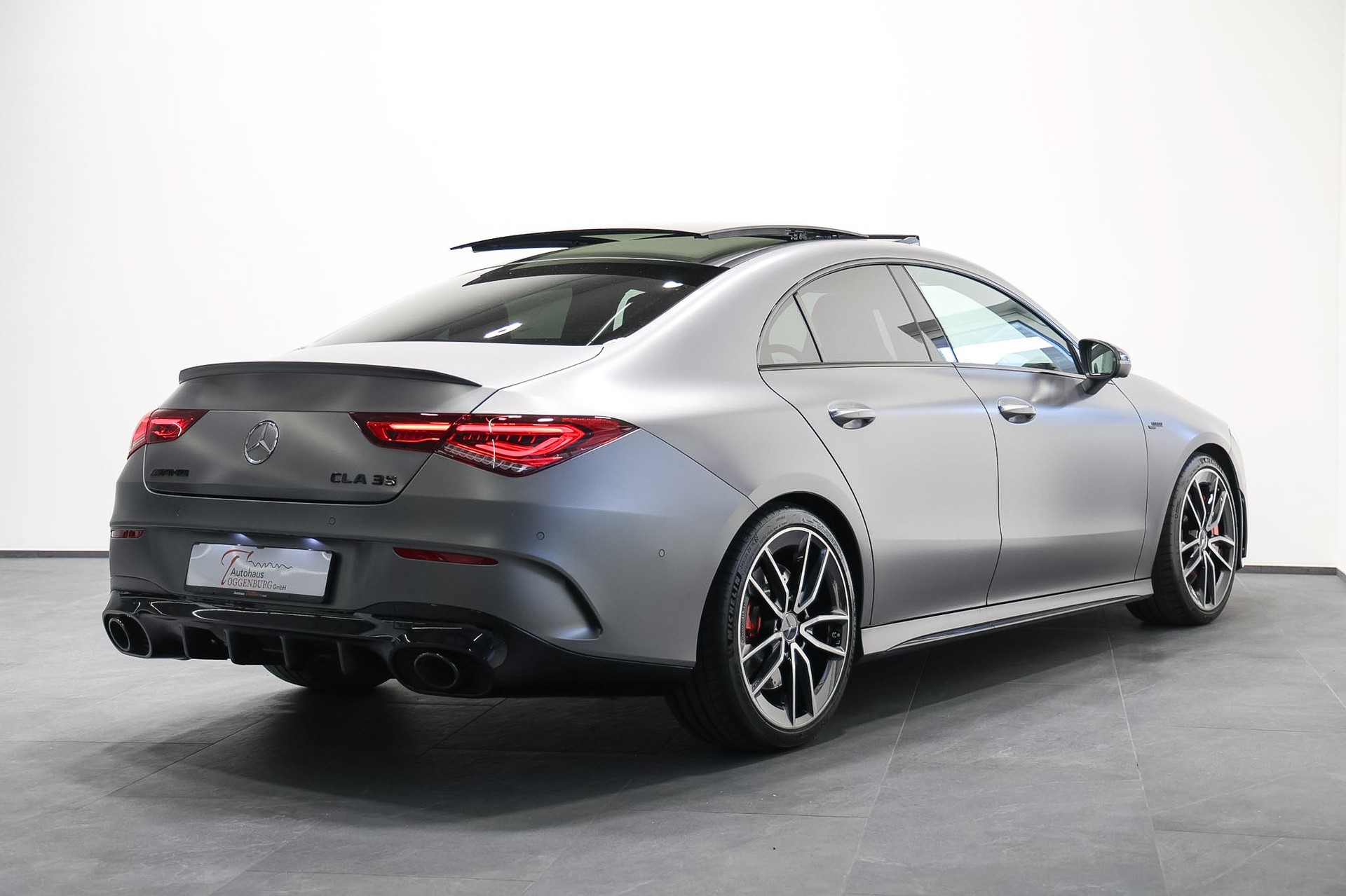 MERCEDES-BENZ CLA 35 AMG 4Matic 7G-DCT *CH-Fahrzeug*Grau Mattlackierung*Performance Sitze*-image-7