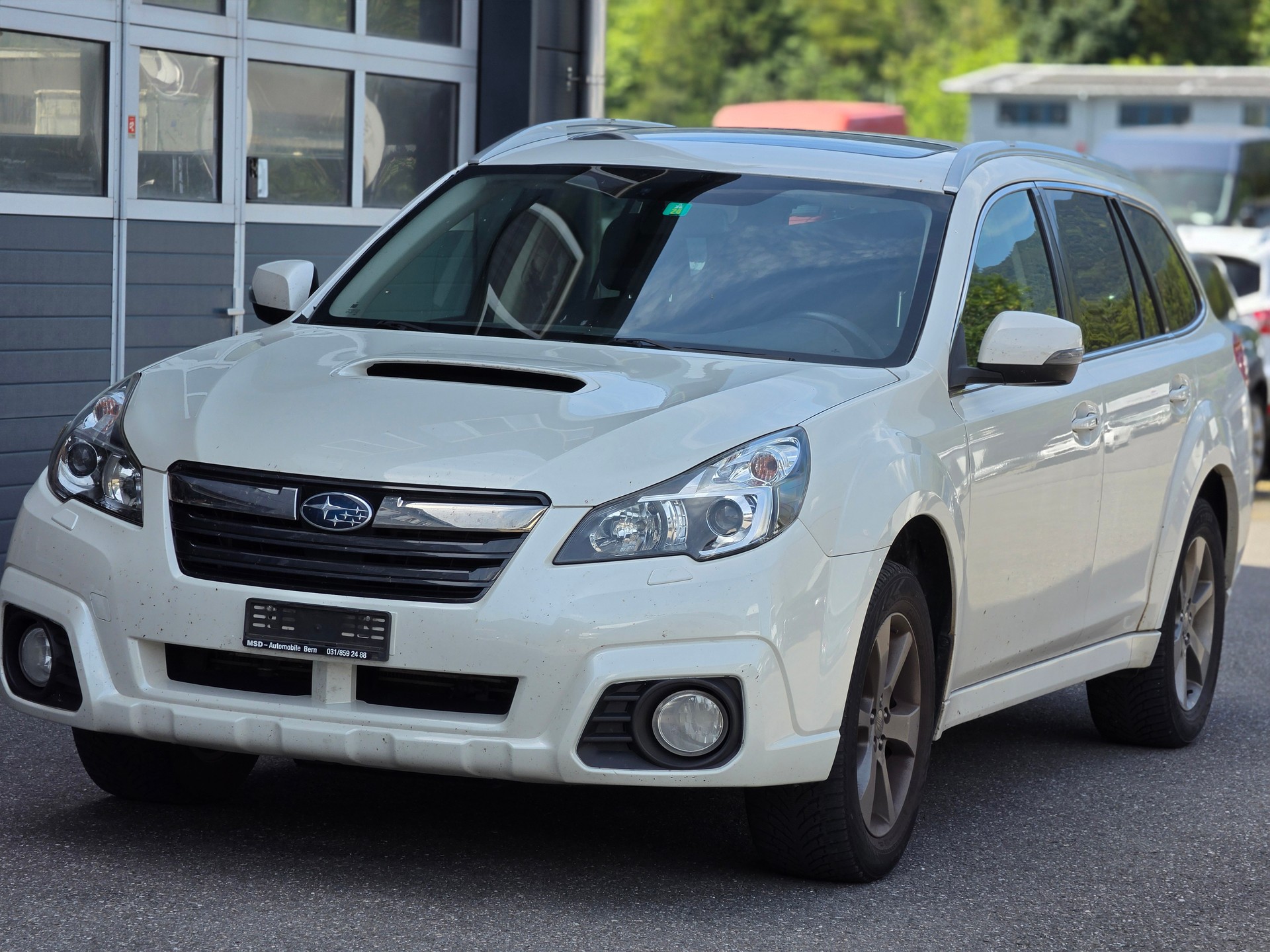 SUBARU Outback 2.0D Swiss AWD Lineartronic-image-2
